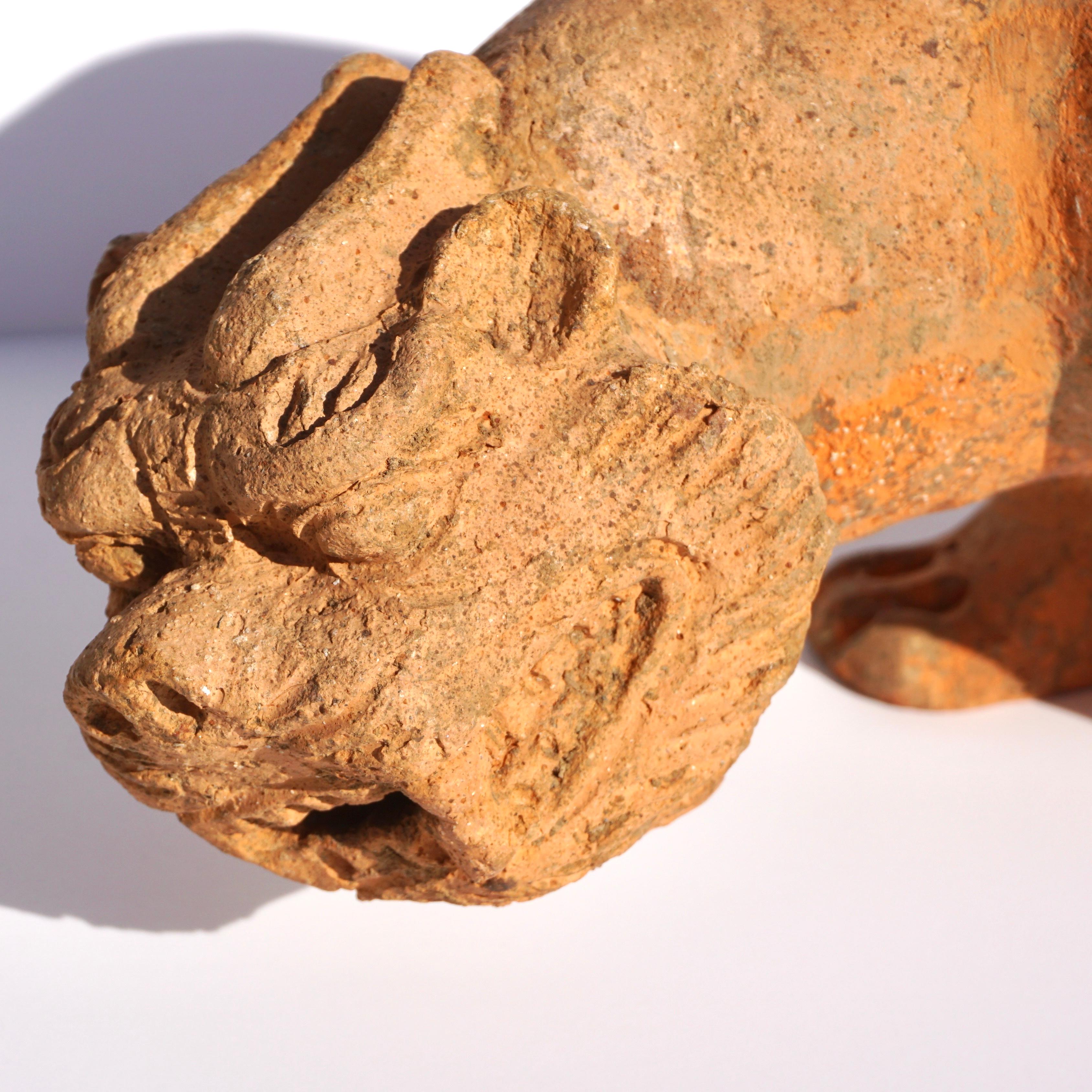 Han Dynasty Keramik-Skulptur eines geflügelten Löwen Mythische Bestie (Chinesisch) im Angebot