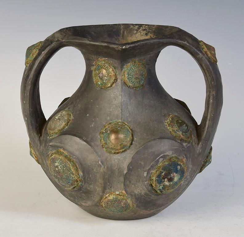 Dinastía Han, rara ánfora antigua de cerámica china decorada con ornamento de bronce en venta 1