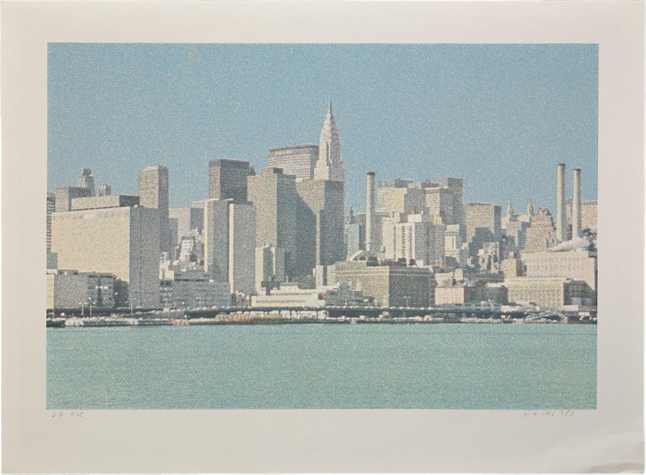 Landscape Print di Han Hsaing-ning - New York Skyline 1980 Cityscape Litografia firmata in edizione limitata