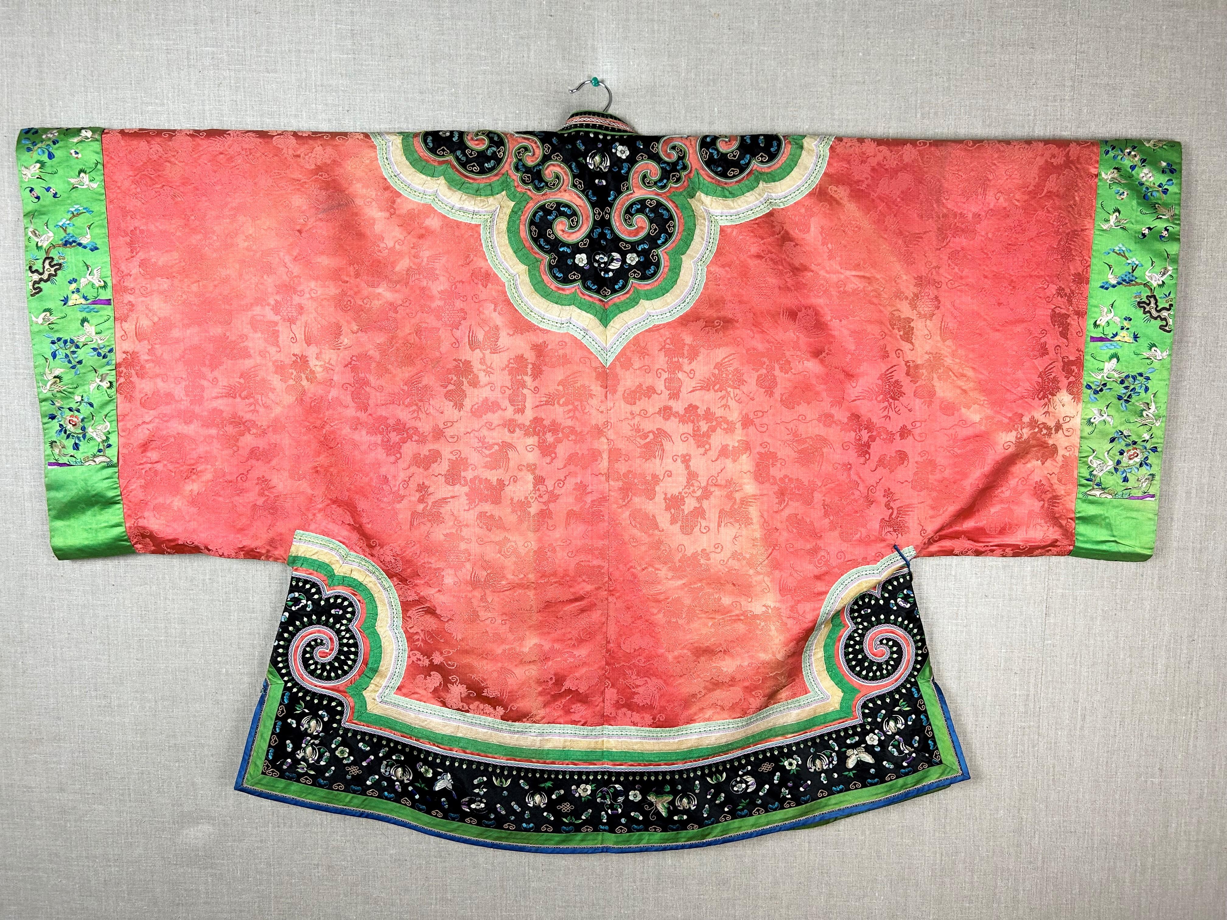 Han woman's ceremonial tunic in Orange Damask - Qing China late 19th century 5