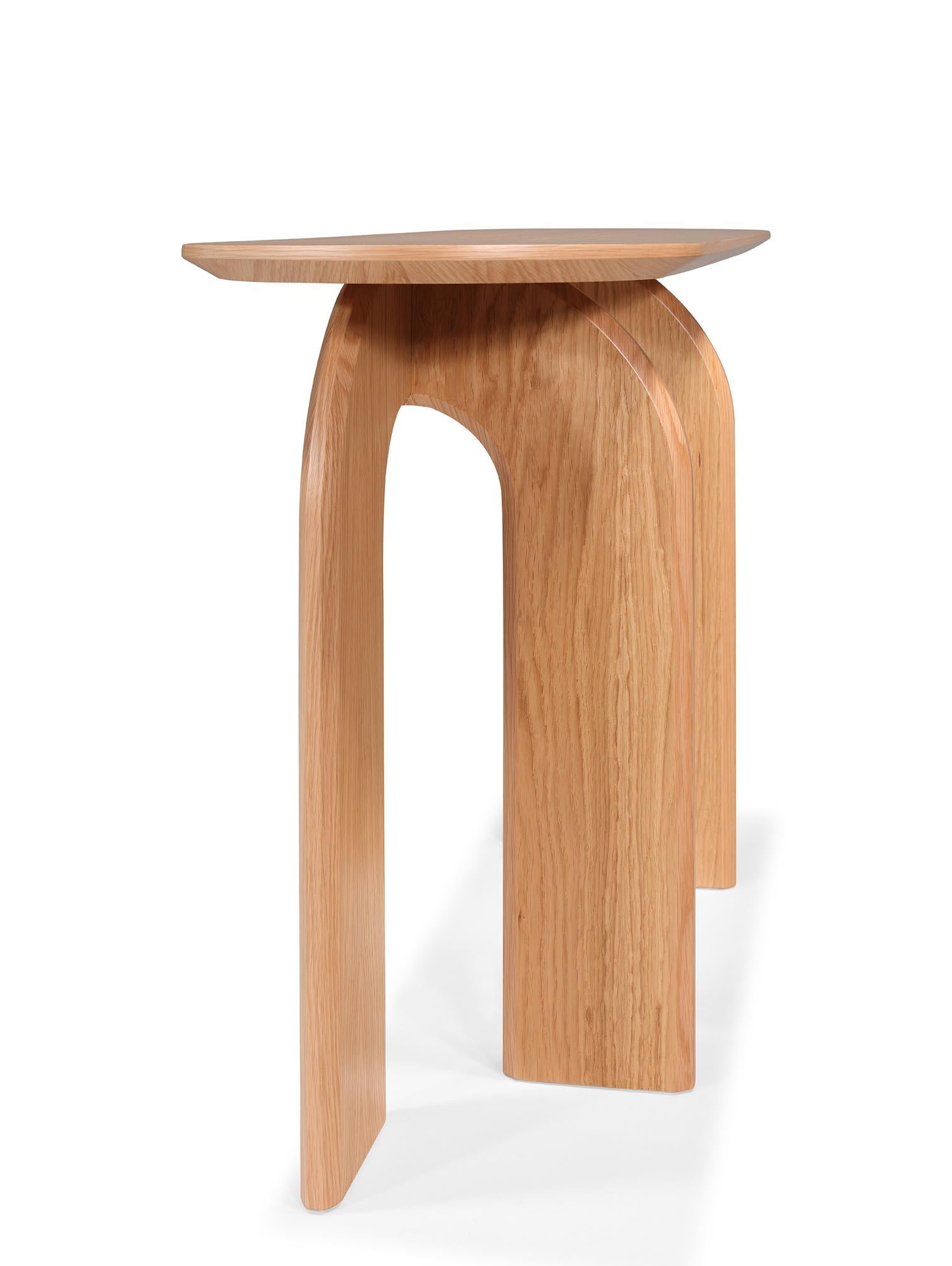 Portuguese Hana Console: Curved Elegance in Oak For Sale