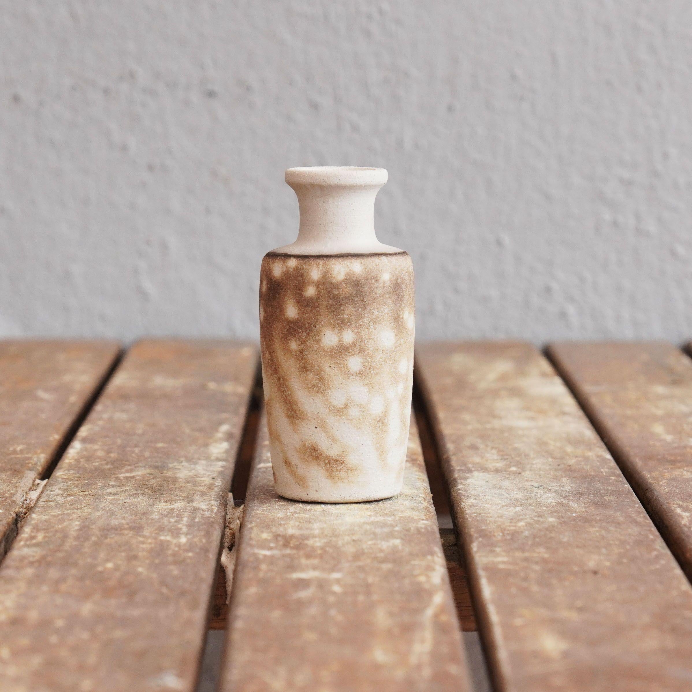 Mini vase Hana en céramique Raku, cadeau de décoration intérieure fait main en vente 2