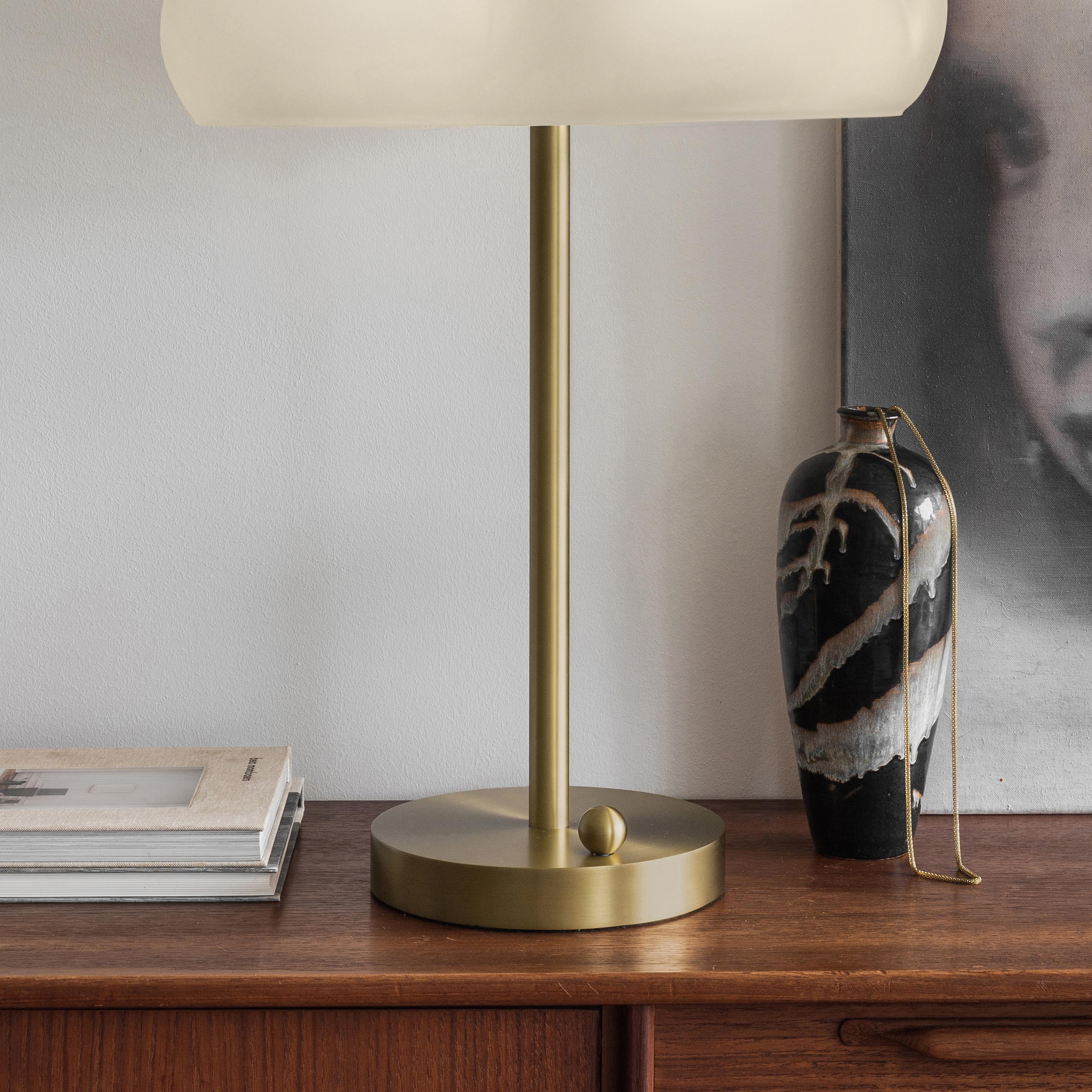 Hana Table Lamp by Schwung For Sale 4