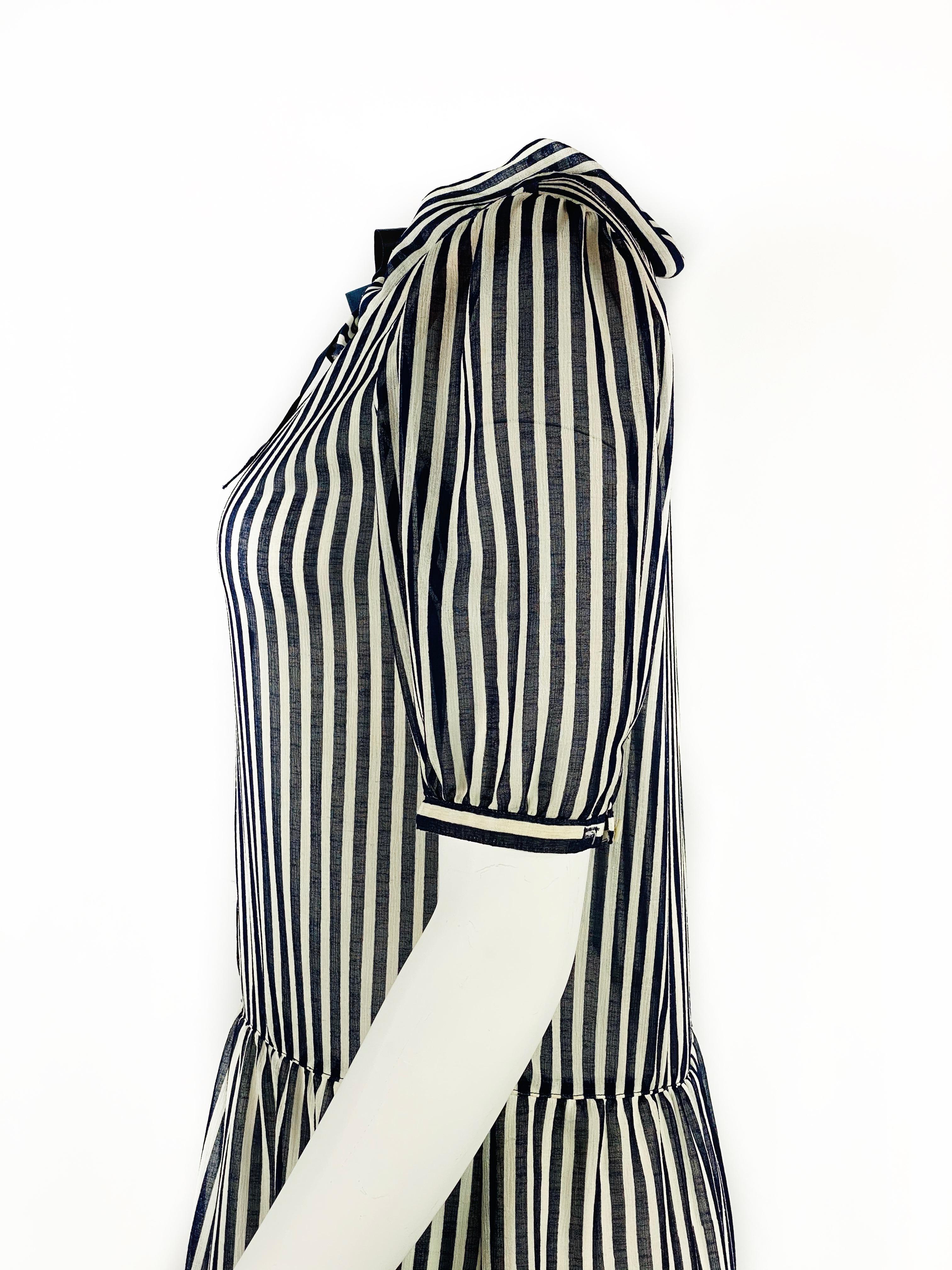 HANAE MORI Navy and White Striped Short Sleeve Midi Dress w/ Bow Size US 8  In Excellent Condition In Beverly Hills, CA