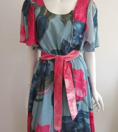 Hanae Mori REDS & Blue Floral Printed  Dress 1980s Vintage