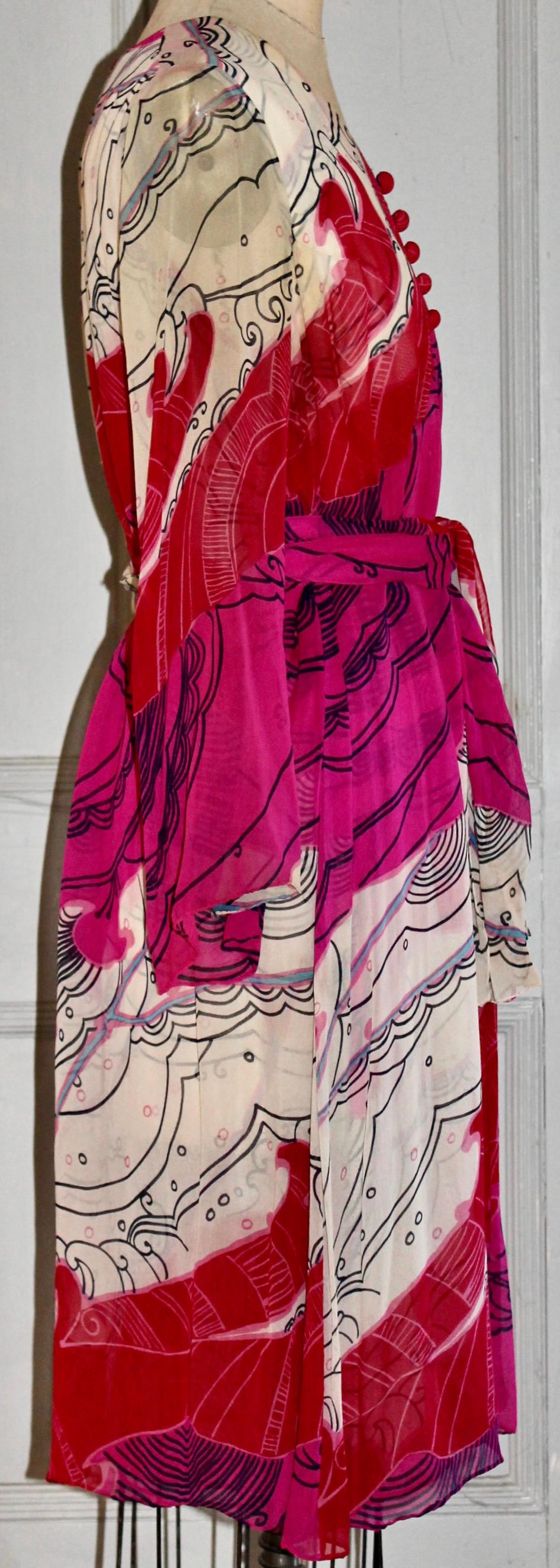 Hanae Mori, Tokyo 1970 Silk Chiffon Dress In Good Condition For Sale In Sharon, CT