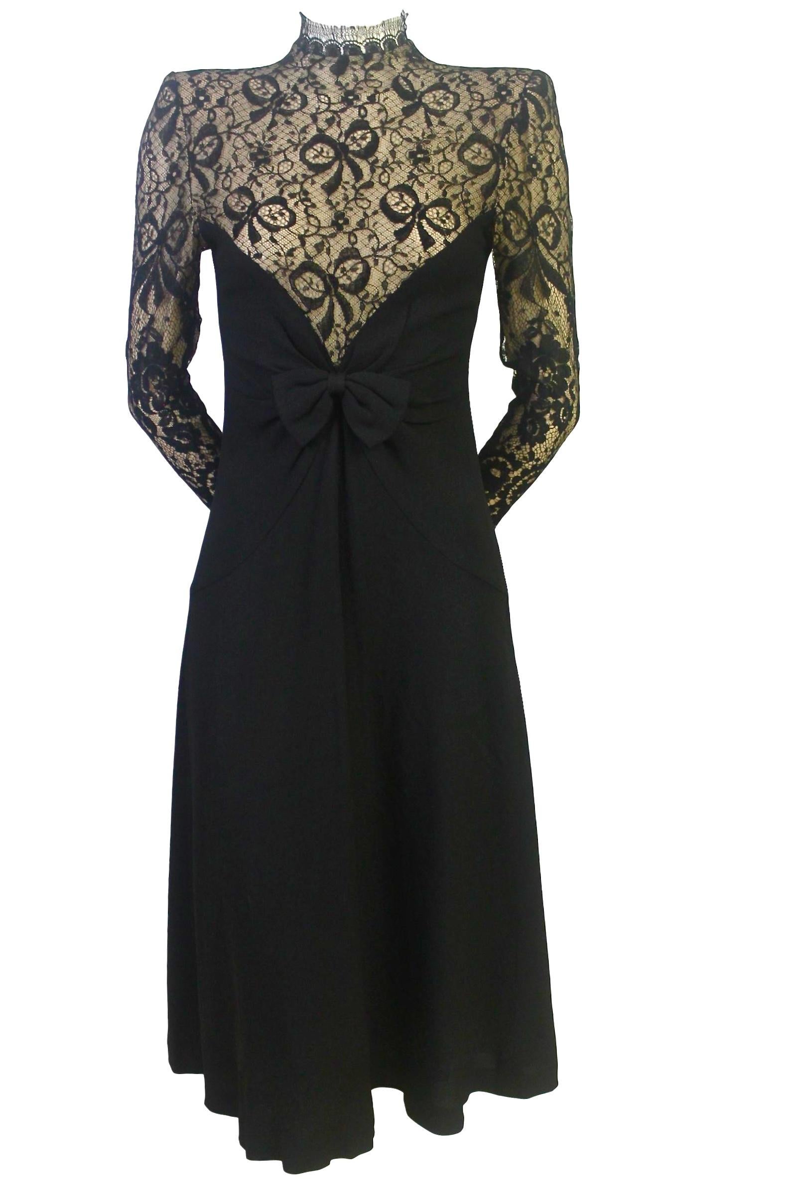 Hanae Mori Wool Crepe and Lace Fitted Dress 9