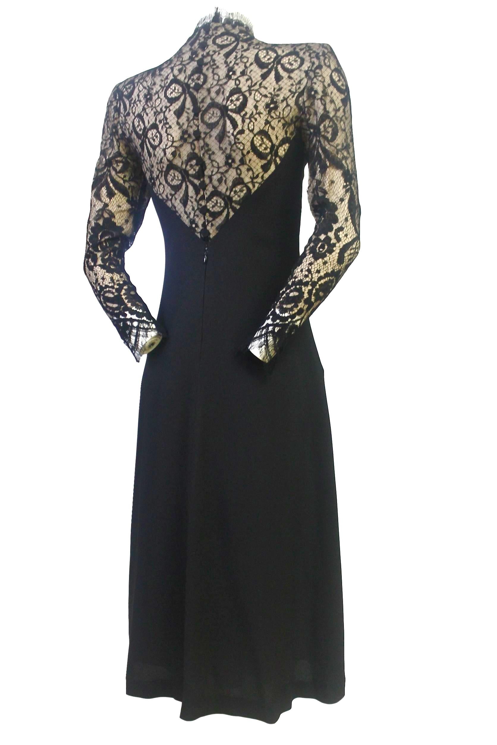 Hanae Mori Wool Crepe and Lace Fitted Dress 4