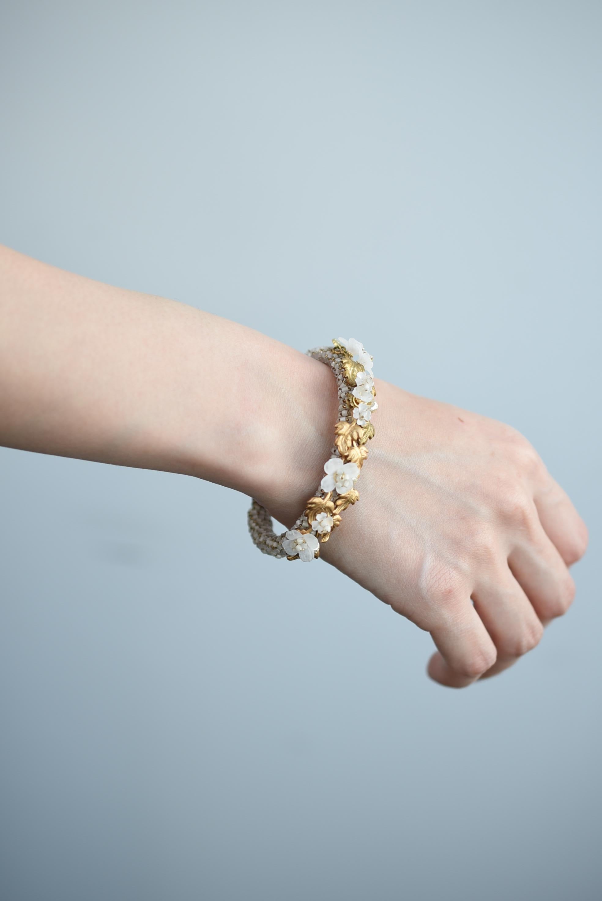 hanamizuki Bracelet jonc vintage perles vintage, bracelet vintage en vente 1