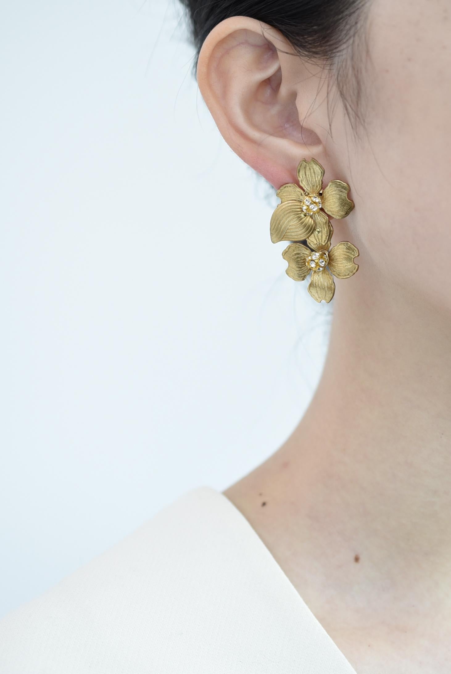 hanamizuki bouquet earring / vintage jewelry , vintage beads, vintage earring For Sale 1
