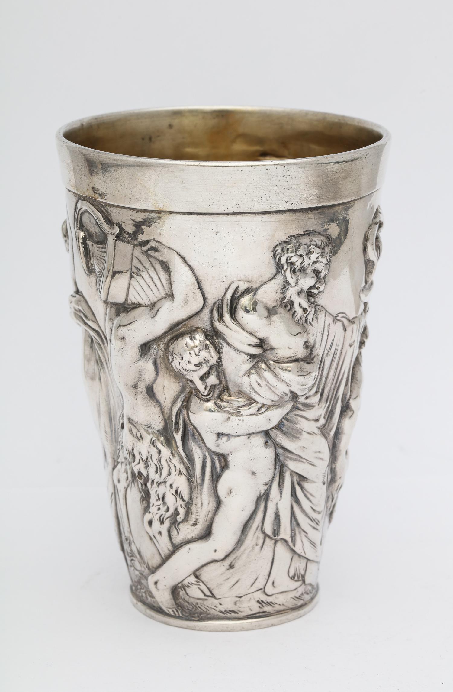 Hanau Continental Silver '.800' Beaker Decorated with Bacchanalian Scene In Excellent Condition In New York, NY