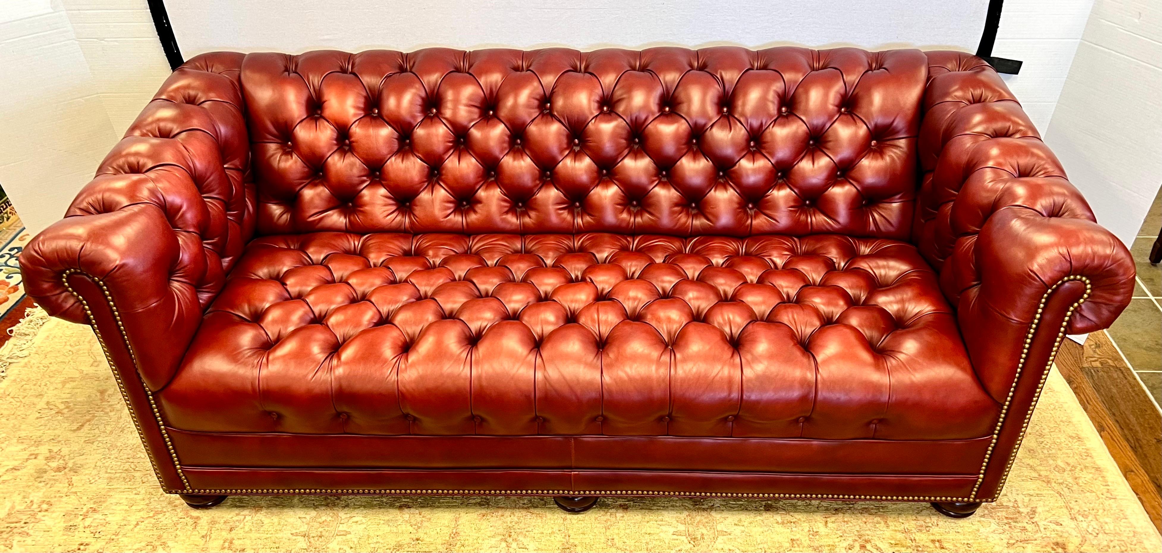 Hancock and Moore Burgundy Tufted Leather Nailhead Chesterfield Sofa Perfect In Good Condition In West Hartford, CT