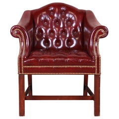 Hancock & Chaise club en cuir touffeté Chesterfield Moore