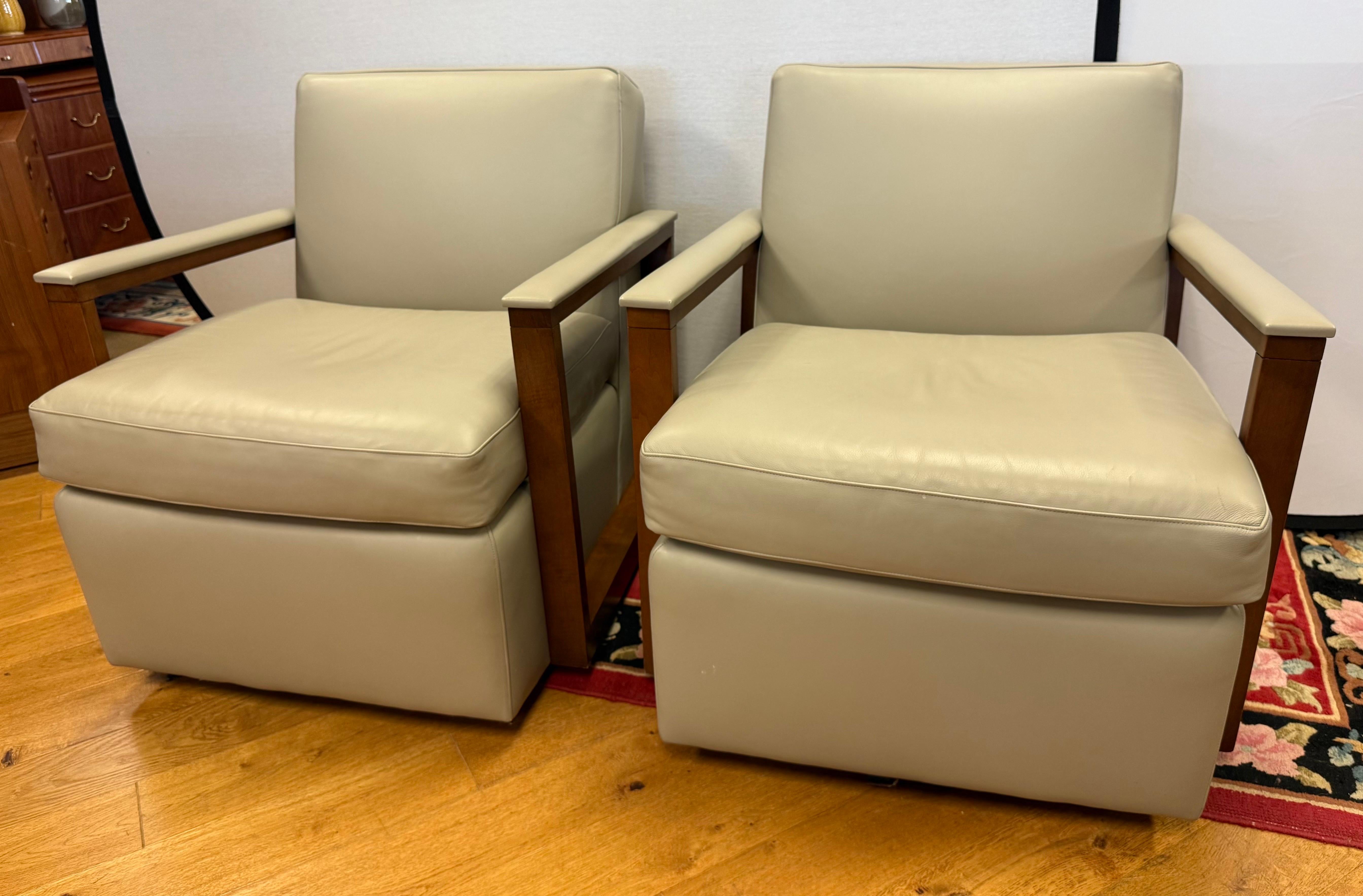 American Hancock & Moore Pair of Bowery Leather Swivel lounge Chairs