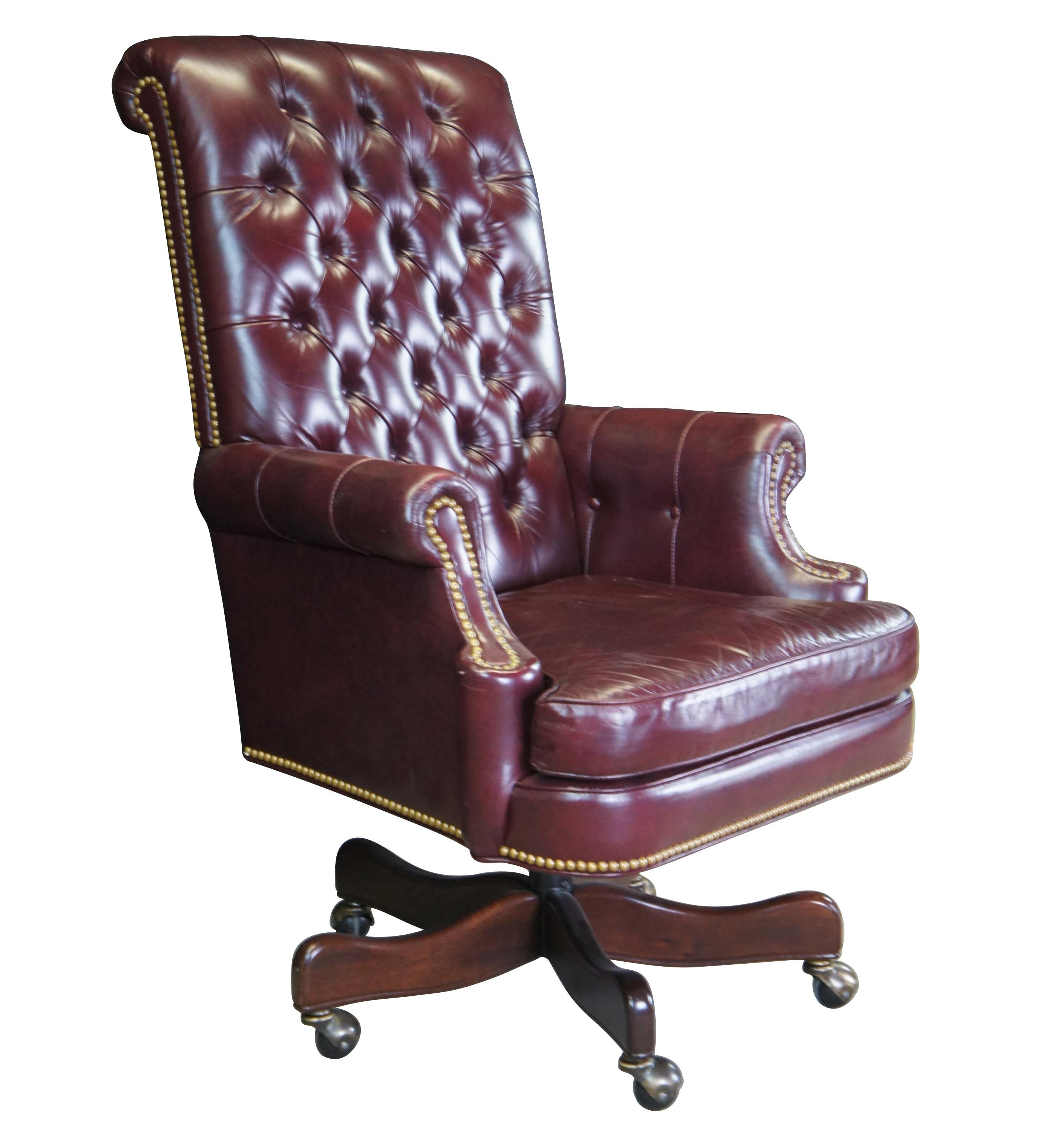 Hancock & Moore Red Leather Tufted Senators Swivel Tilt Executive Desk Chair In Good Condition In Dayton, OH