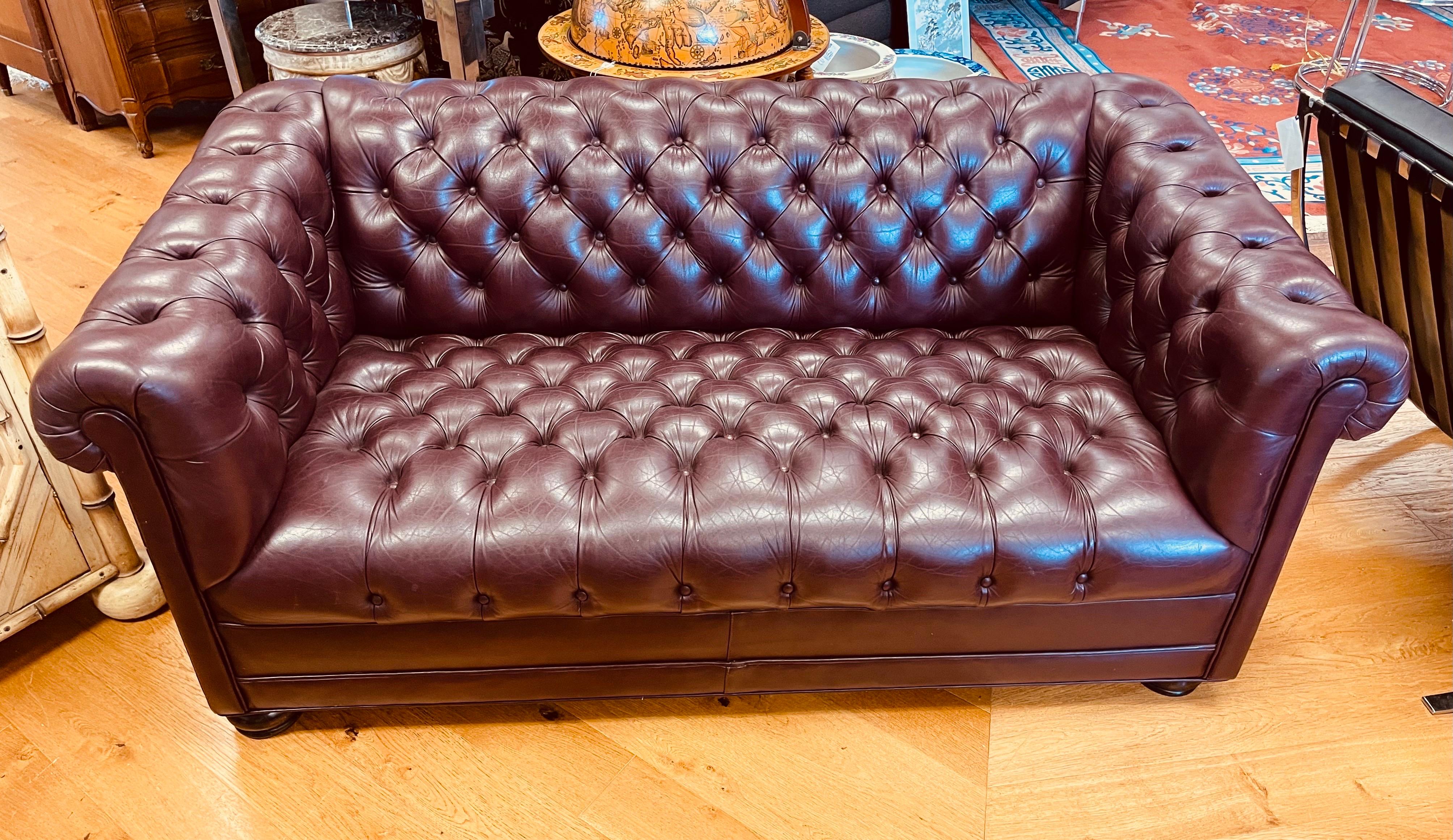 chesterfield soffa oxblod