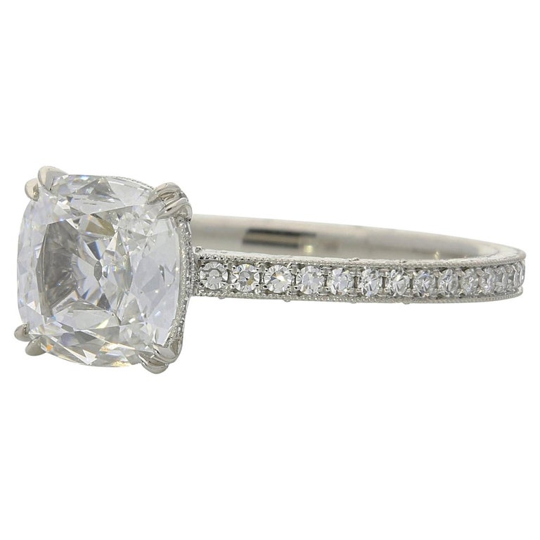 1.02-carat cushion-cut diamond ring