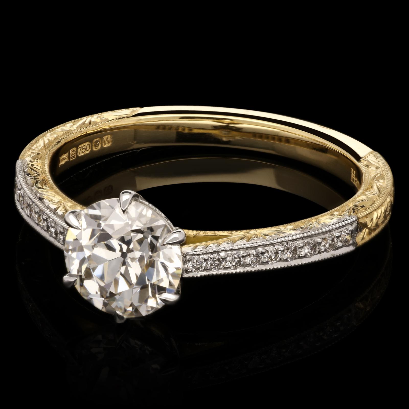 Taille brillant Hancocks 1.05ct Old European Brilliant Cut Diamond Gold Ring Diamond Set Band en vente