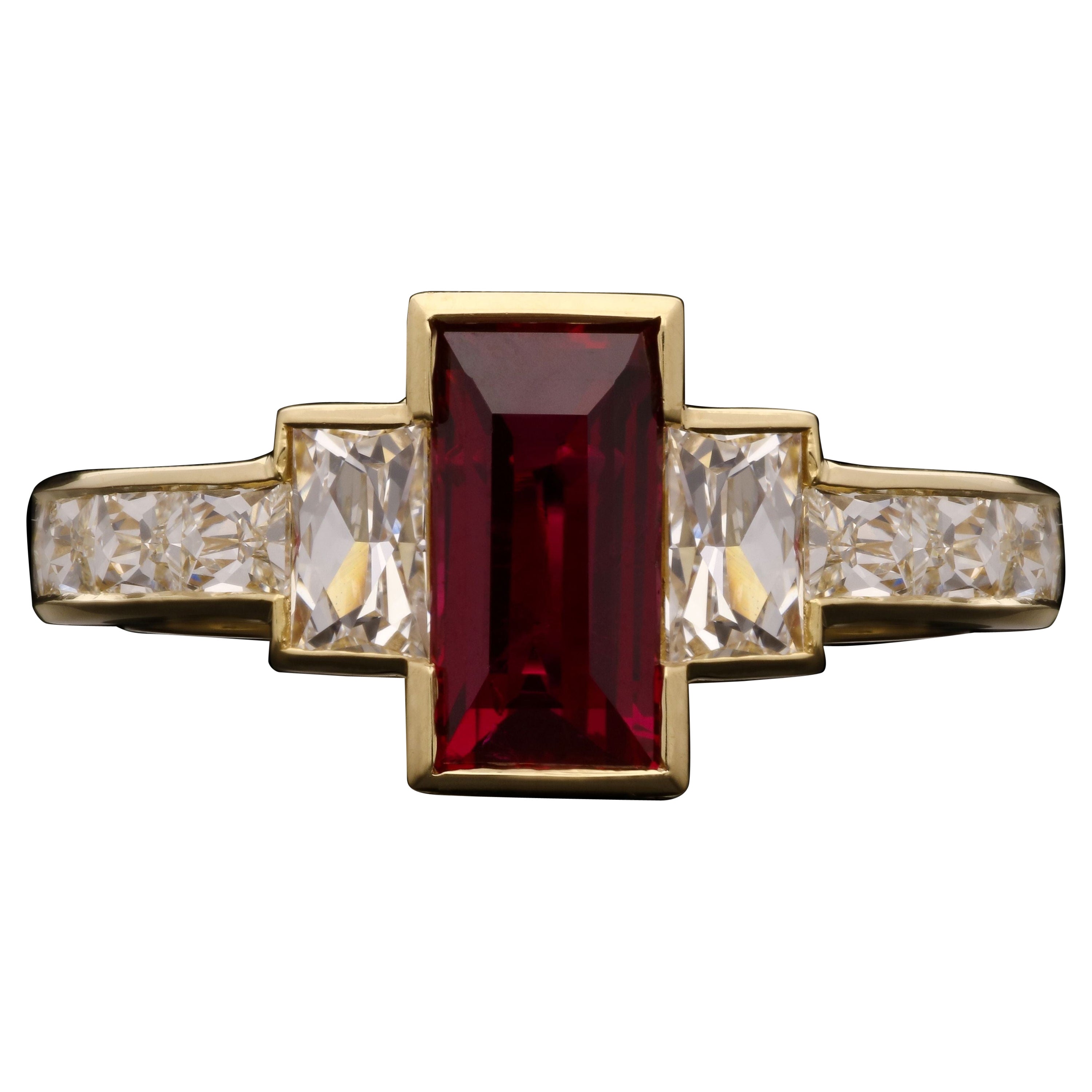 Anello Hancocks con rubino di Birmania e diamanti taglio francese da 1,10 carati contemporaneo in vendita
