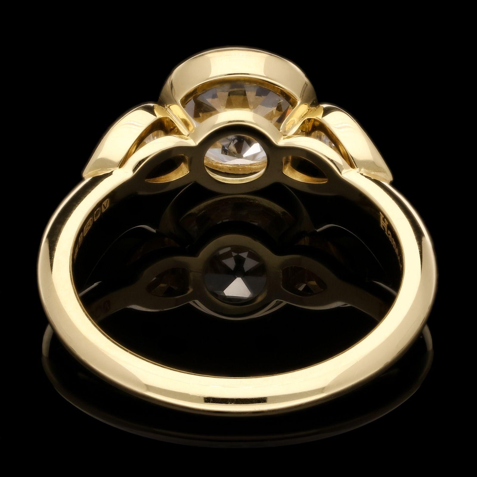 Hancocks 1,77 Karat Diamantring mit Altschliff in Birnenform in Birnenform mit Rub Over Goldfassung im Zustand „Neu“ im Angebot in London, GB