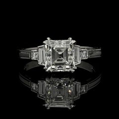 Hancocks 1.88 Carat G VS2 Vintage Carré-Cut Diamond and Platinum Ring