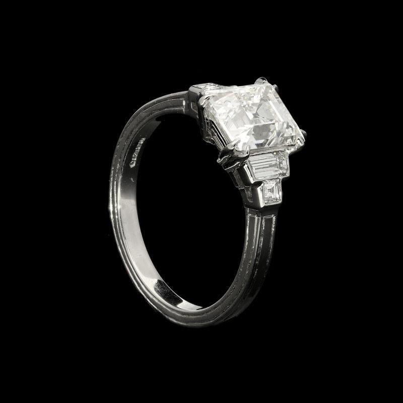 carre cut diamond ring