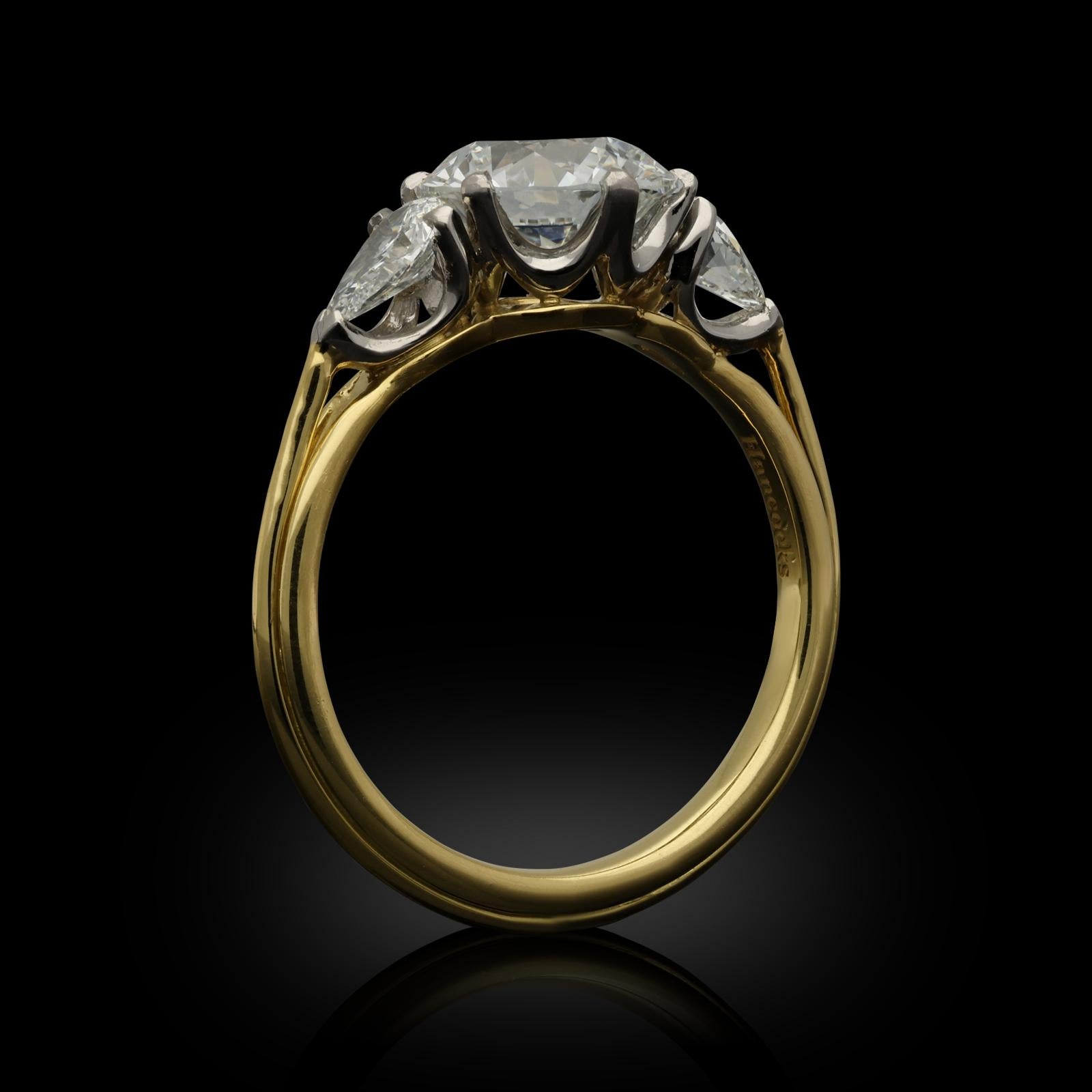 modern pear shaped engagement rings
