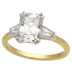 Anello Hancocks con diamante taglio Asscher allungato da 2,31 carati e oro giallo 18 carati