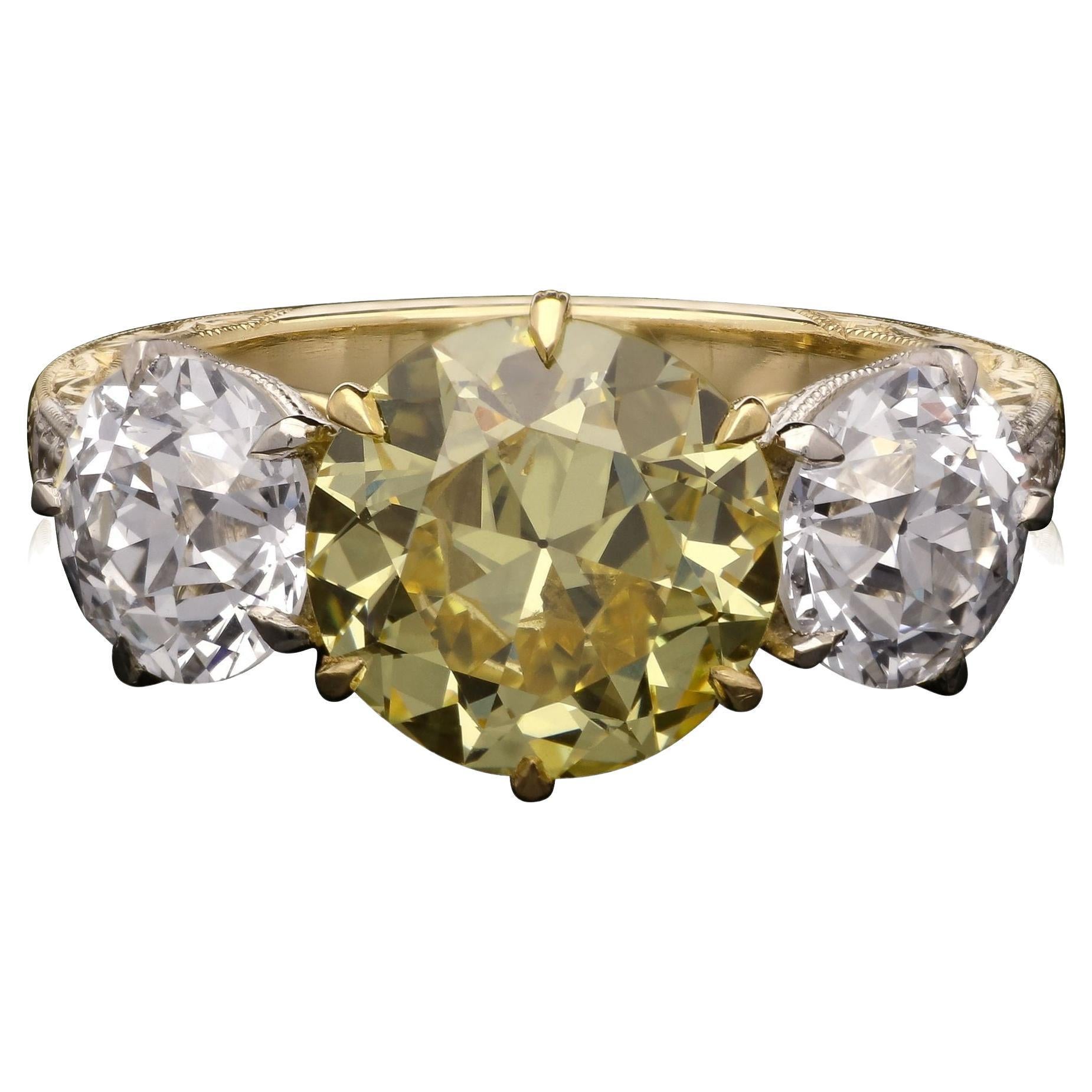 Hancocks, bague de fantaisie en diamant jaune intense de 2,41 carats, épaules de diamant européens anciens