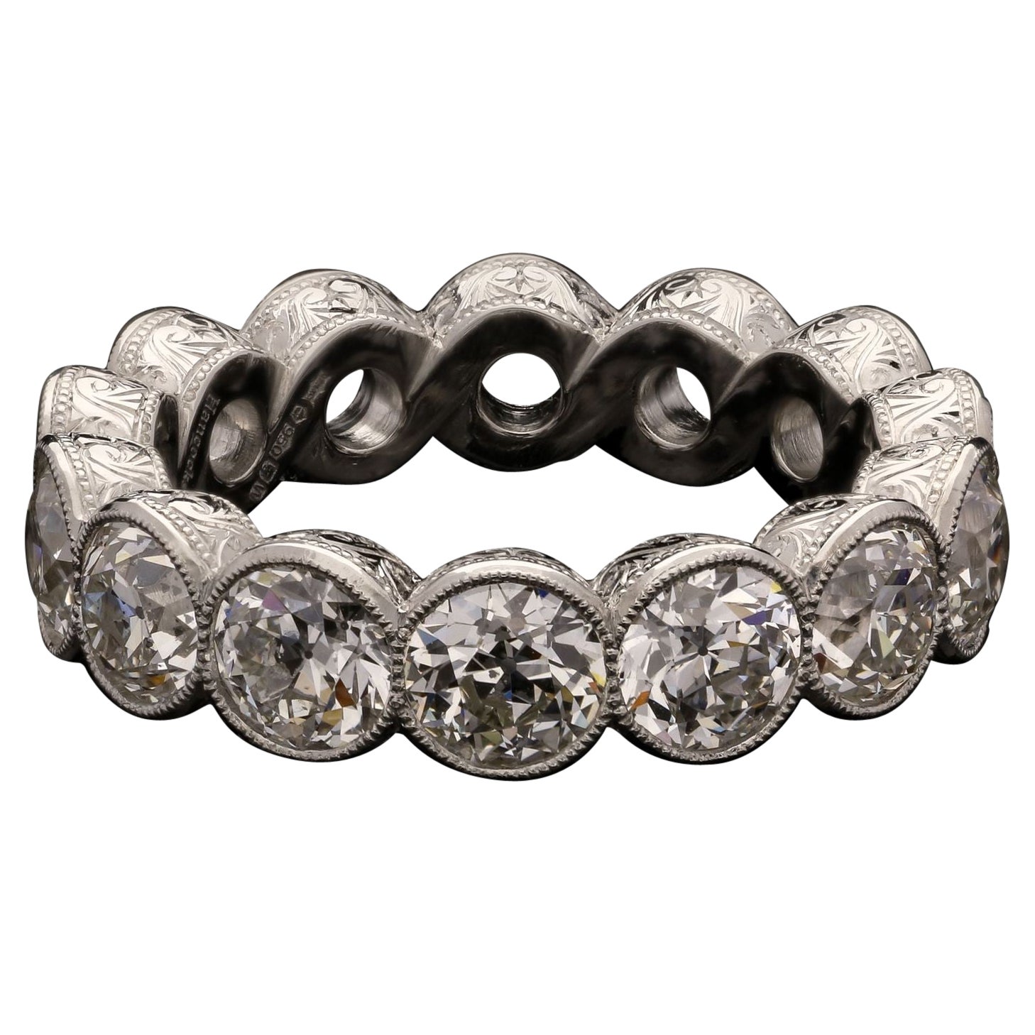 Hancocks Bague d'éternité demi-éternité en platine avec diamant taille brillant européen ancien de 2,76 carats