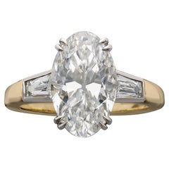 Hancocks, épaules coniques en diamants taille ovale brillants et diamants taille française coniques de 4,06 carats