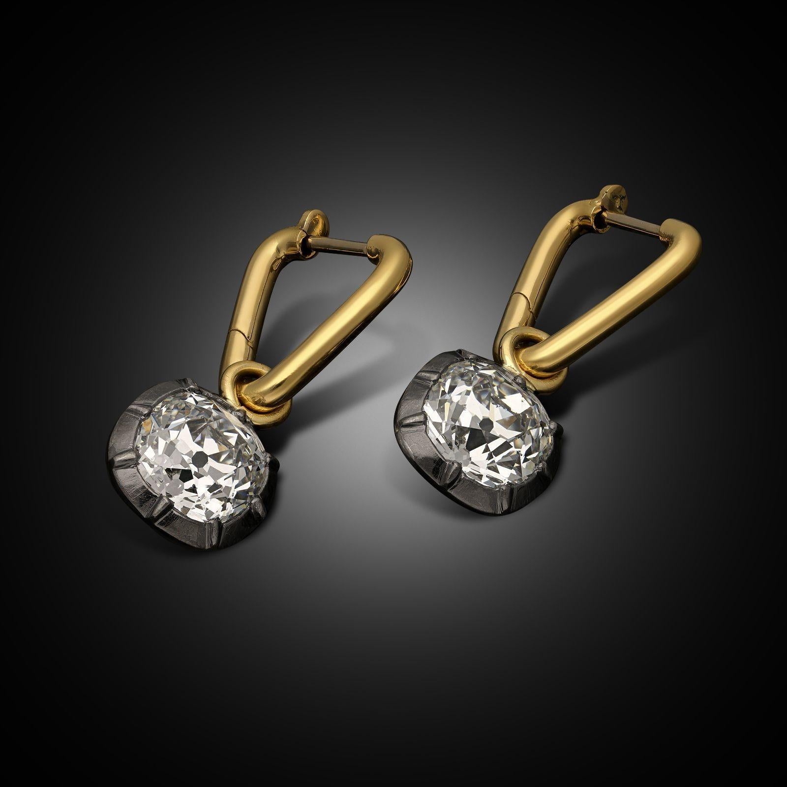 Hancocks Boucles d'oreilles en diamant taille coussin Old Mine 4.16ct Georgian Revival Neuf - En vente à London, GB