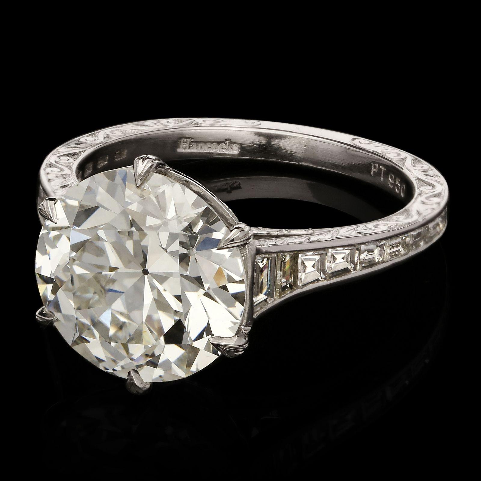Taille brillant Hancocks 4.23ct Old European Brilliant Cut Diamond Ring in Platinum Contemporary (Bague en platine à taille de diamant) en vente