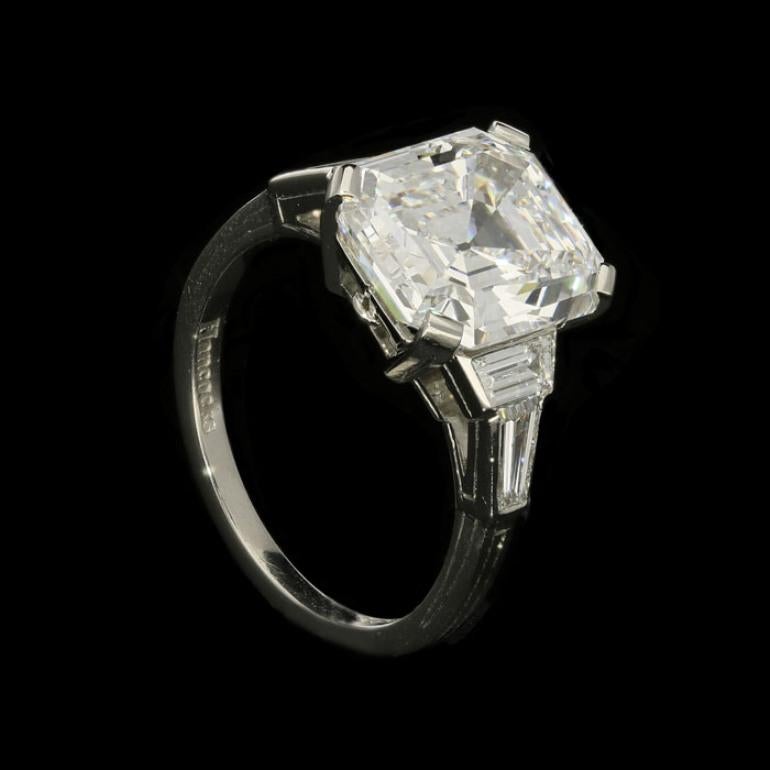 Hancocks GIA Certified 5.08 Carat Asscher Cut Diamond Ring In New Condition In London, GB
