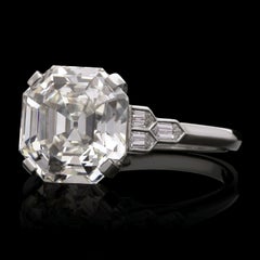 Hancocks Bague contemporaine en diamant taille Asscher de 5,14 carats avec paules en nid d'abeille