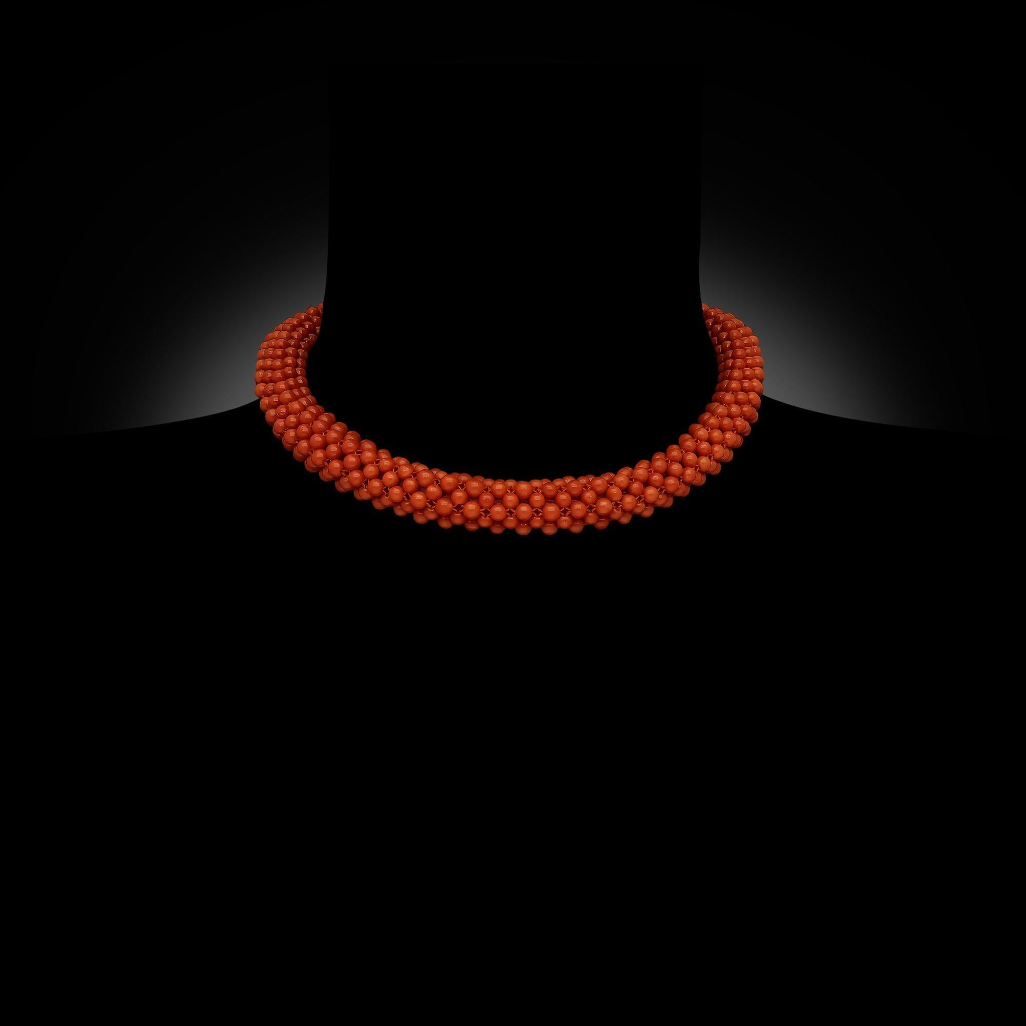 Hancocks - Collana di corallo, diamanti e oro giallo 18ct con perline intrecciate In condizioni Nuovo in vendita a London, GB