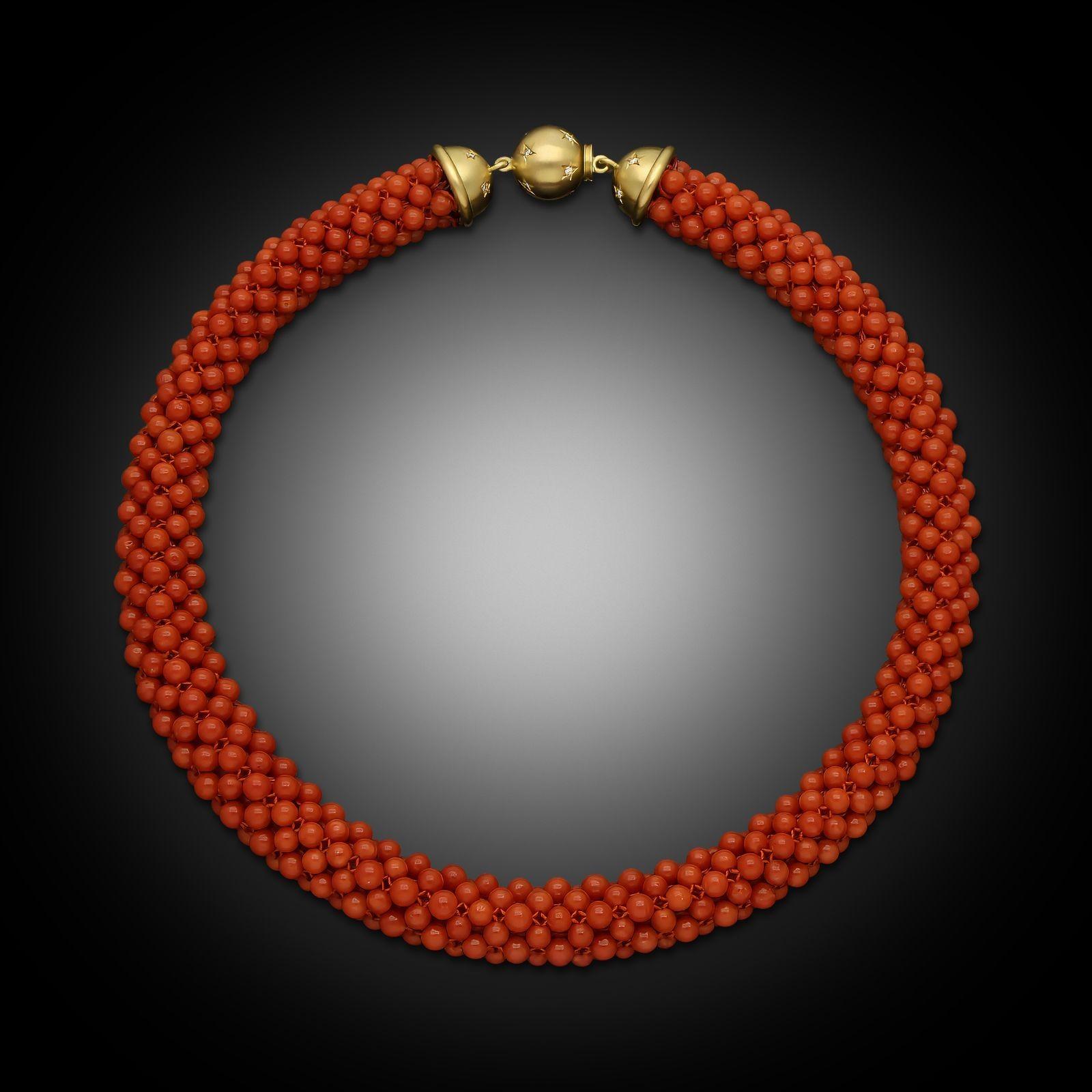 da uomo o donna Hancocks - Collana di corallo, diamanti e oro giallo 18ct con perline intrecciate in vendita