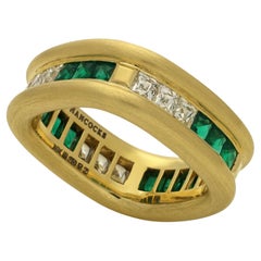 Hancocks French Cut Diamond and Emerald 'Donut' Eternity Ring in 18ct Gold