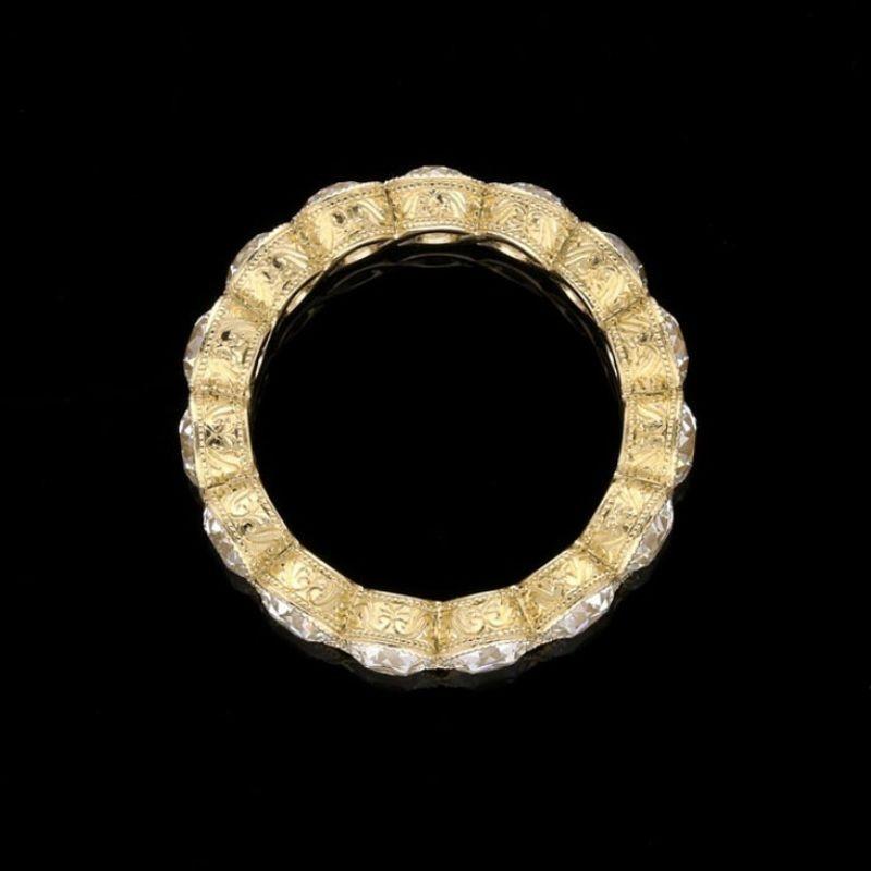 Hancocks Eternity-Ring aus Gold mit 4,90 Karat Diamanten im alteuropäischen Schliff (Alteuropäischer Schliff) im Angebot