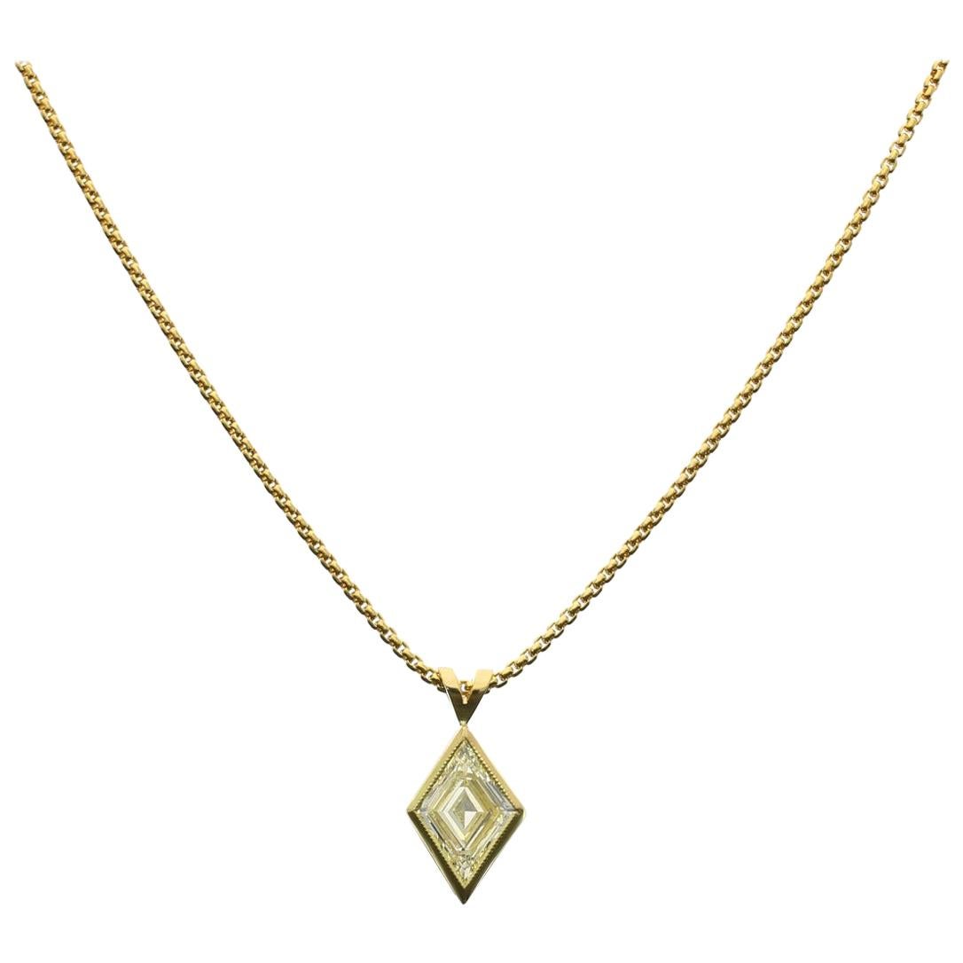 Hancocks Lozenge Shaped Diamond 18 Carat Yellow Gold Pendant