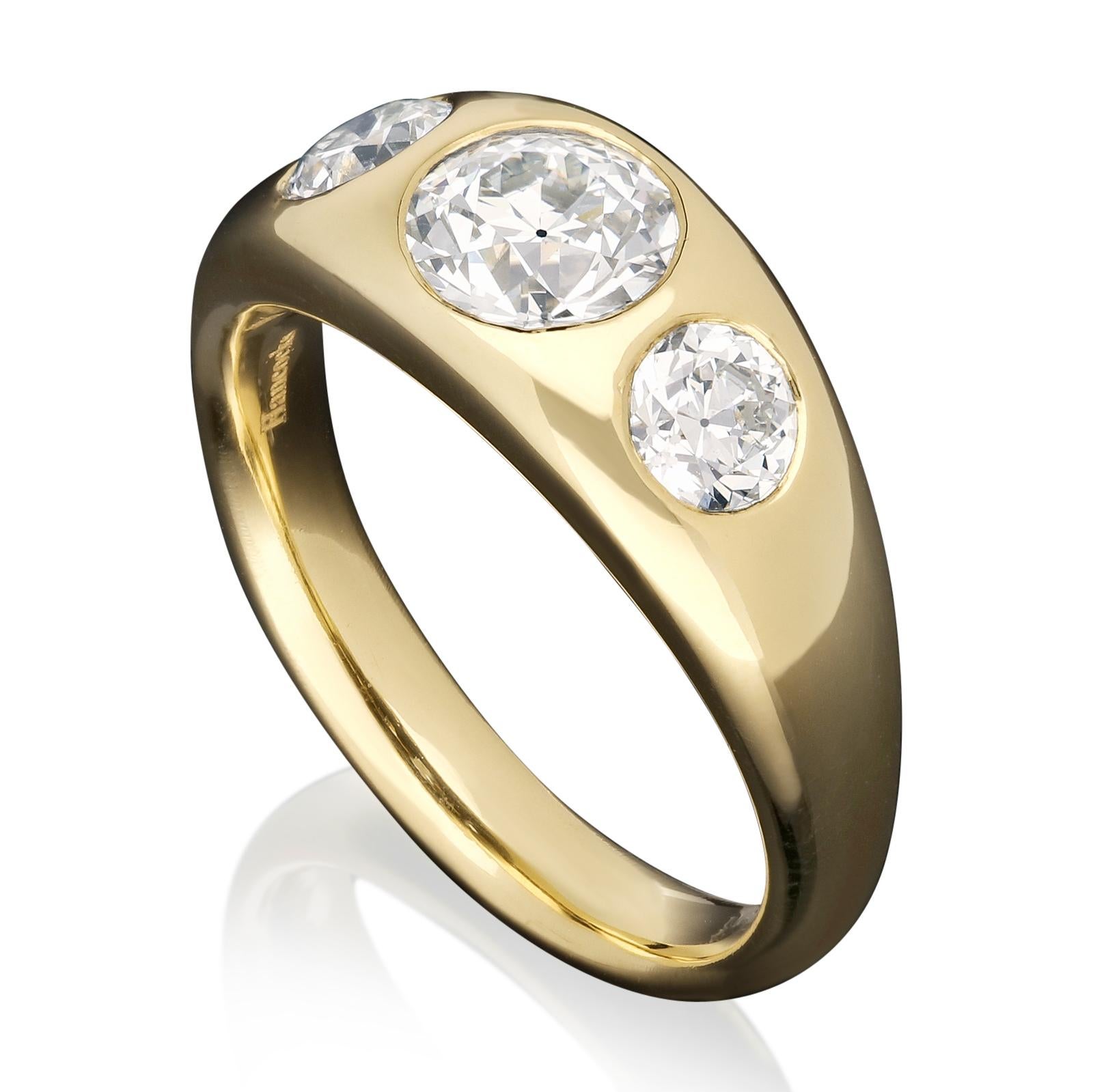Brilliant Cut Hancocks Old Cut Diamond Gypsy-Set Three Stone and18ct Gold Ring Contemporary