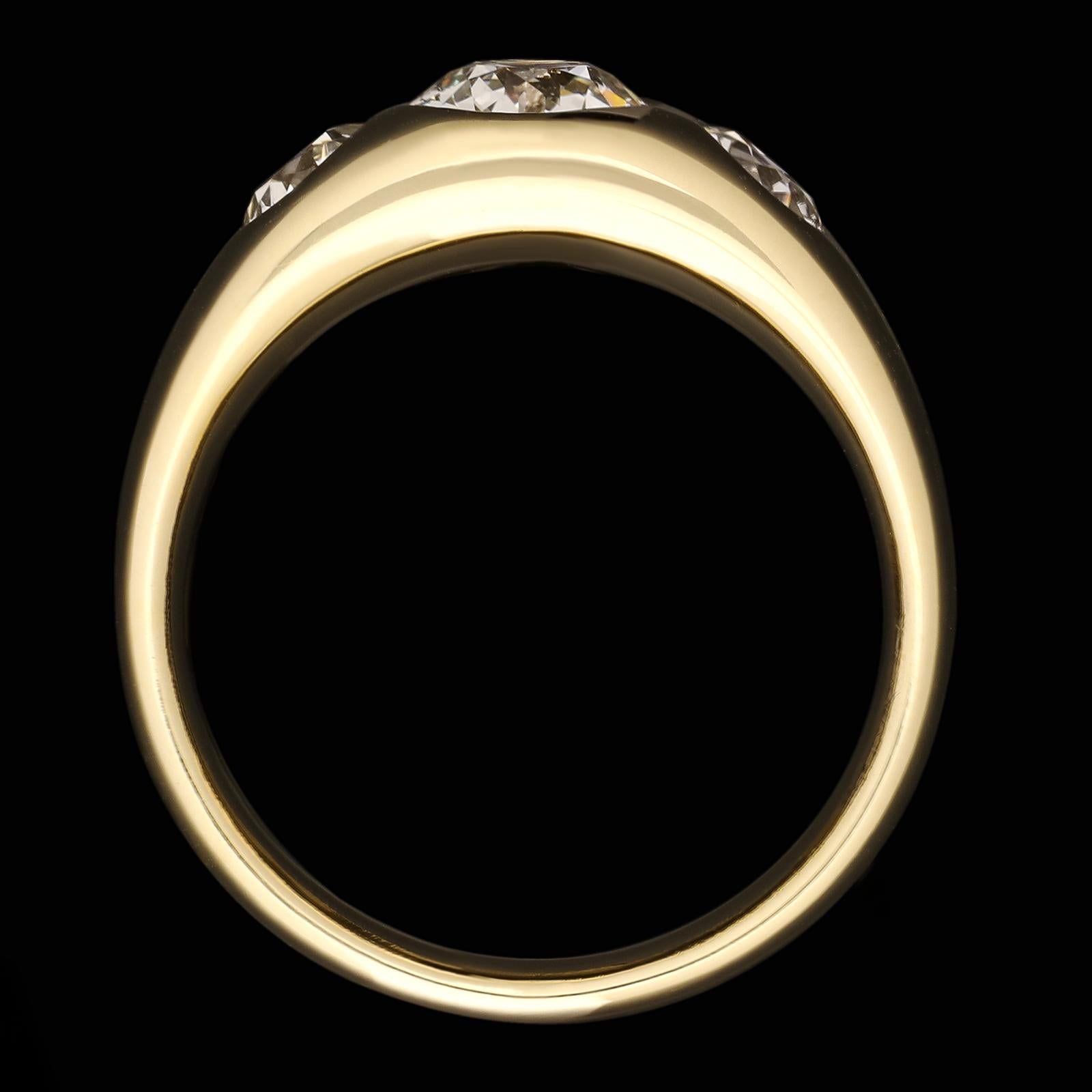 Hancocks Old Cut Diamond Gypsy-Set Three Stone and18ct Gold Ring Contemporary In New Condition In London, GB