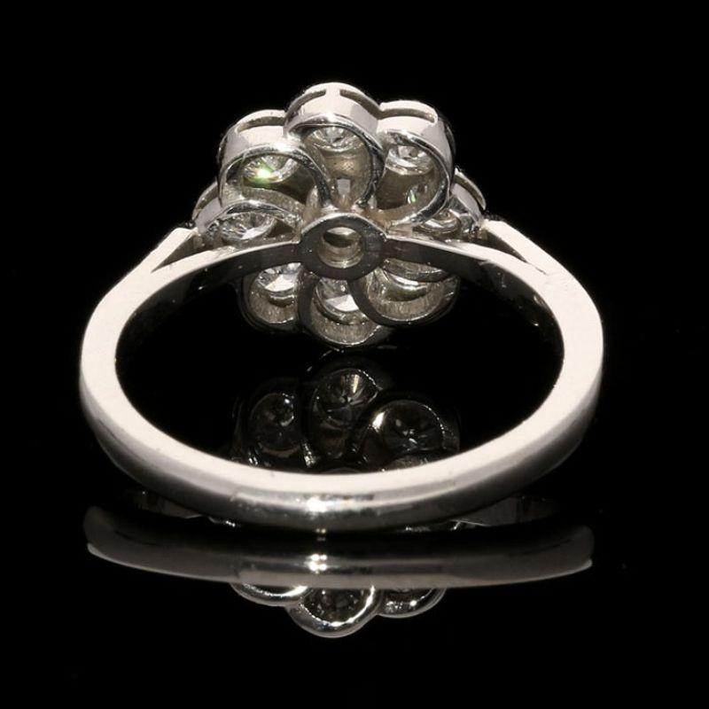 Hancocks Bague contemporaine en grappe de diamants ronds taille brillant de 1,45 carat au total Neuf - En vente à London, GB