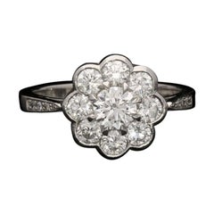 Hancocks Anello a grappolo con diamanti taglio brillante rotondo 1,45 carati totali Contemporaneo