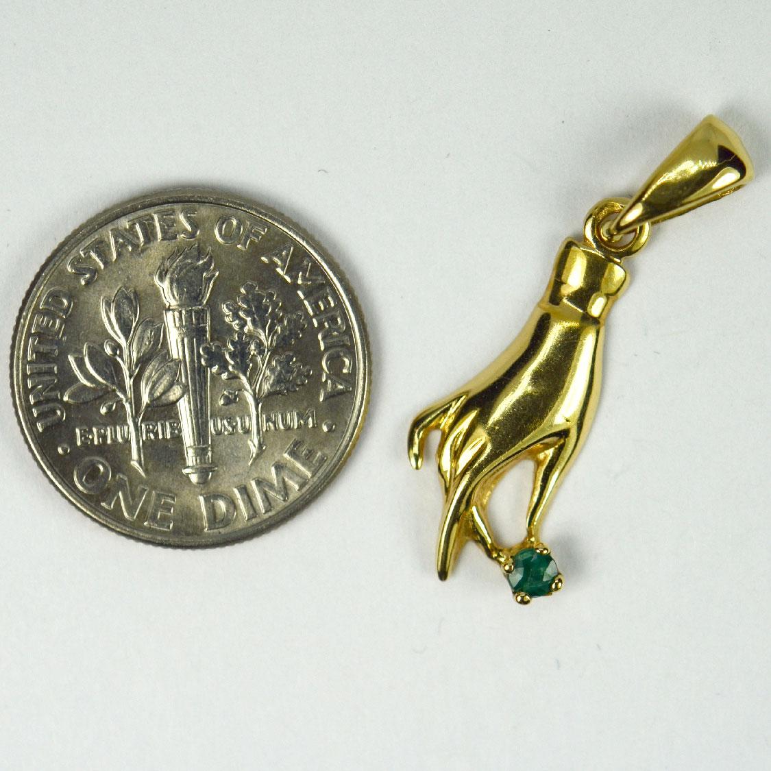 Handgefertigter 18K Gelbgold Smaragd-Charm-Anhänger 1