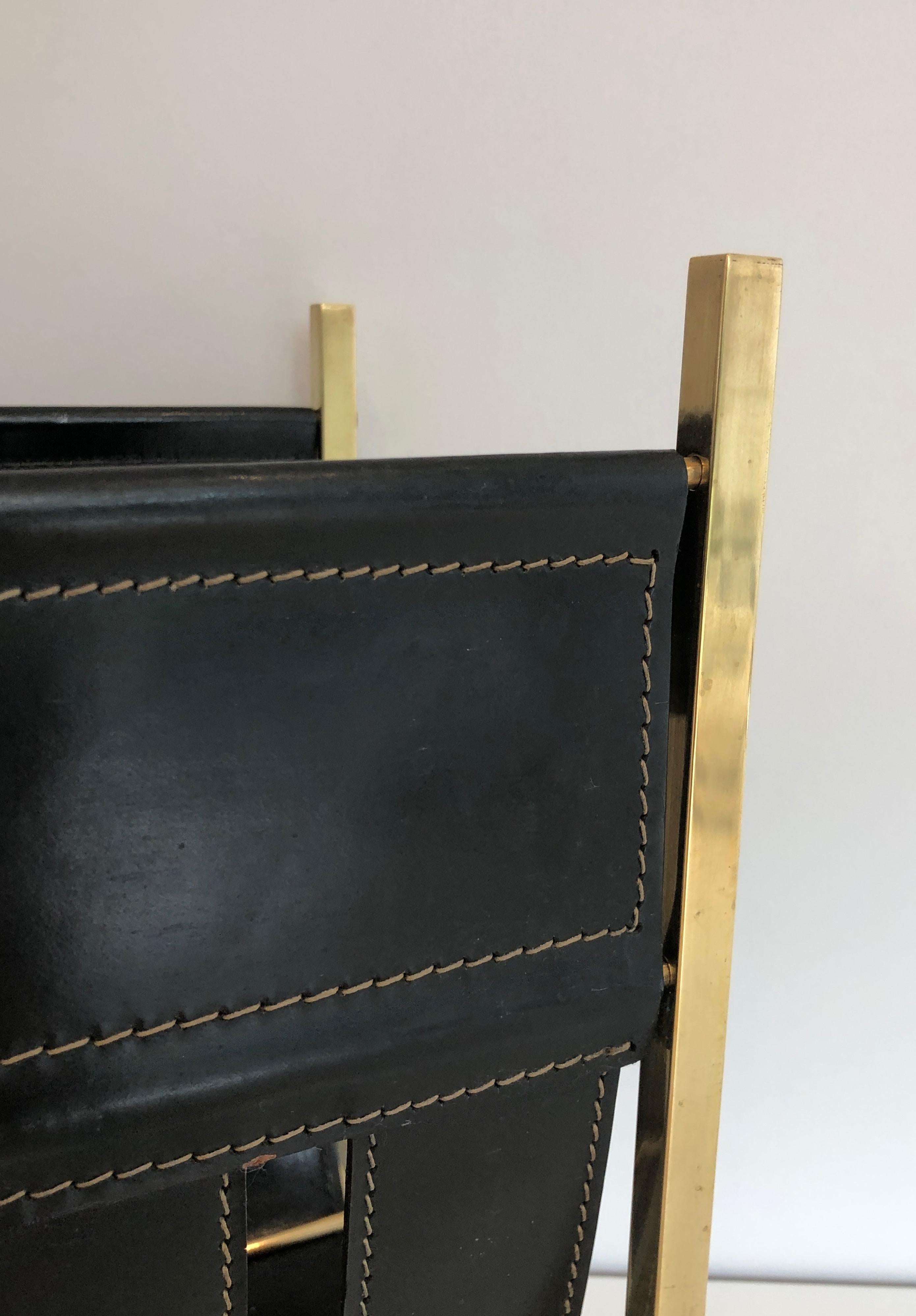 Hand-Bag Brass and Leather Magazine Rack by Jacques Adnet, circa 1940 For Sale 2