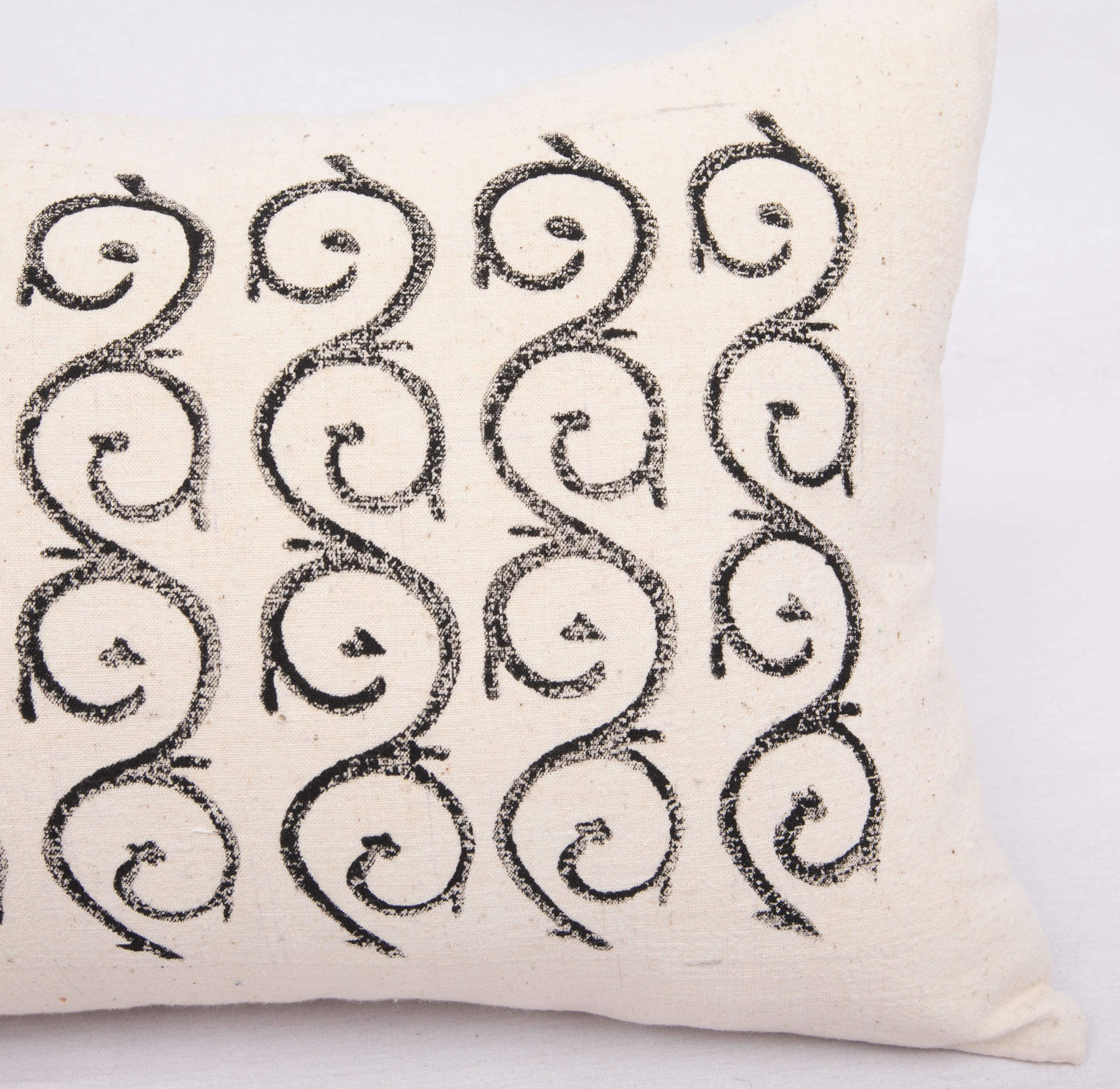 Turkish Hand Block Printed Lumbar Pillow Case For Sale