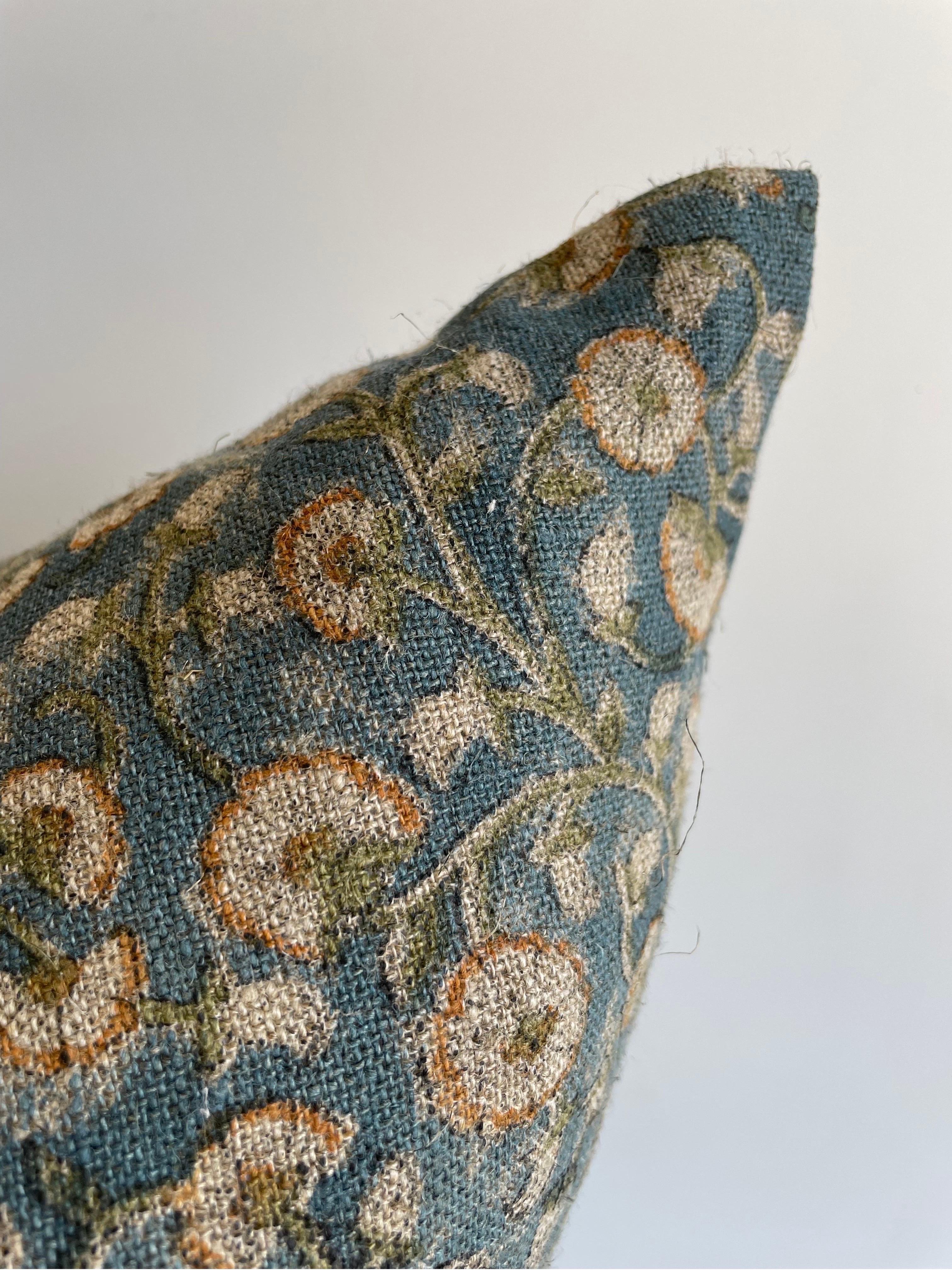 Hand Block-Printed Pillow with Insert In New Condition For Sale In Brea, CA