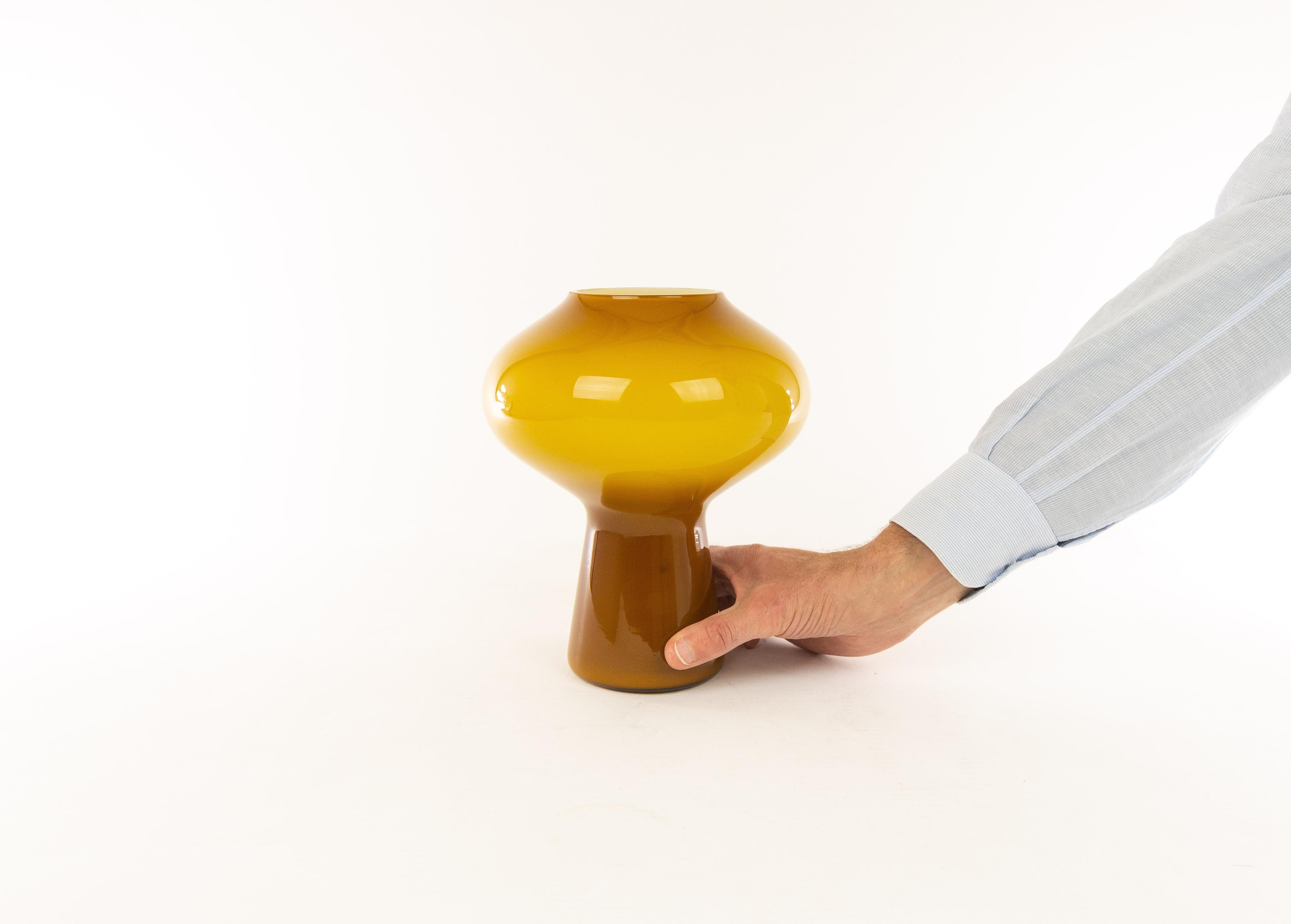 Hand-Blown Amber Fungo Table Lamp 'Medium' by Massimo Vignelli for Venini, 1950s For Sale 4