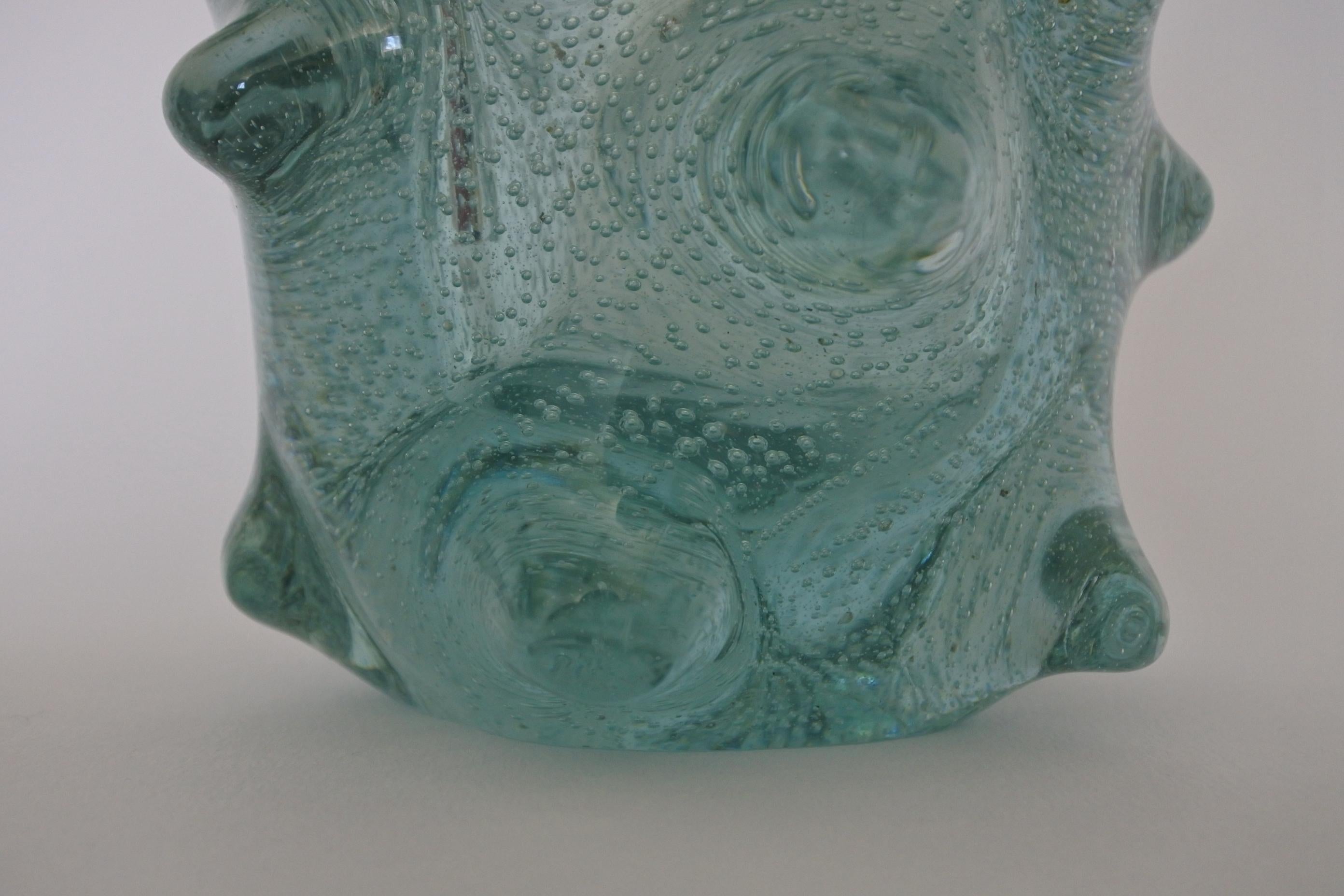 Vase en verre bullé soufflé à la main attribué à Venini, Italie, années 1960 en vente 8